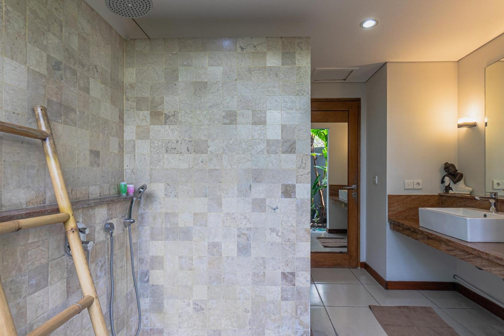 Balinea 3* Kerobokan (Bali)