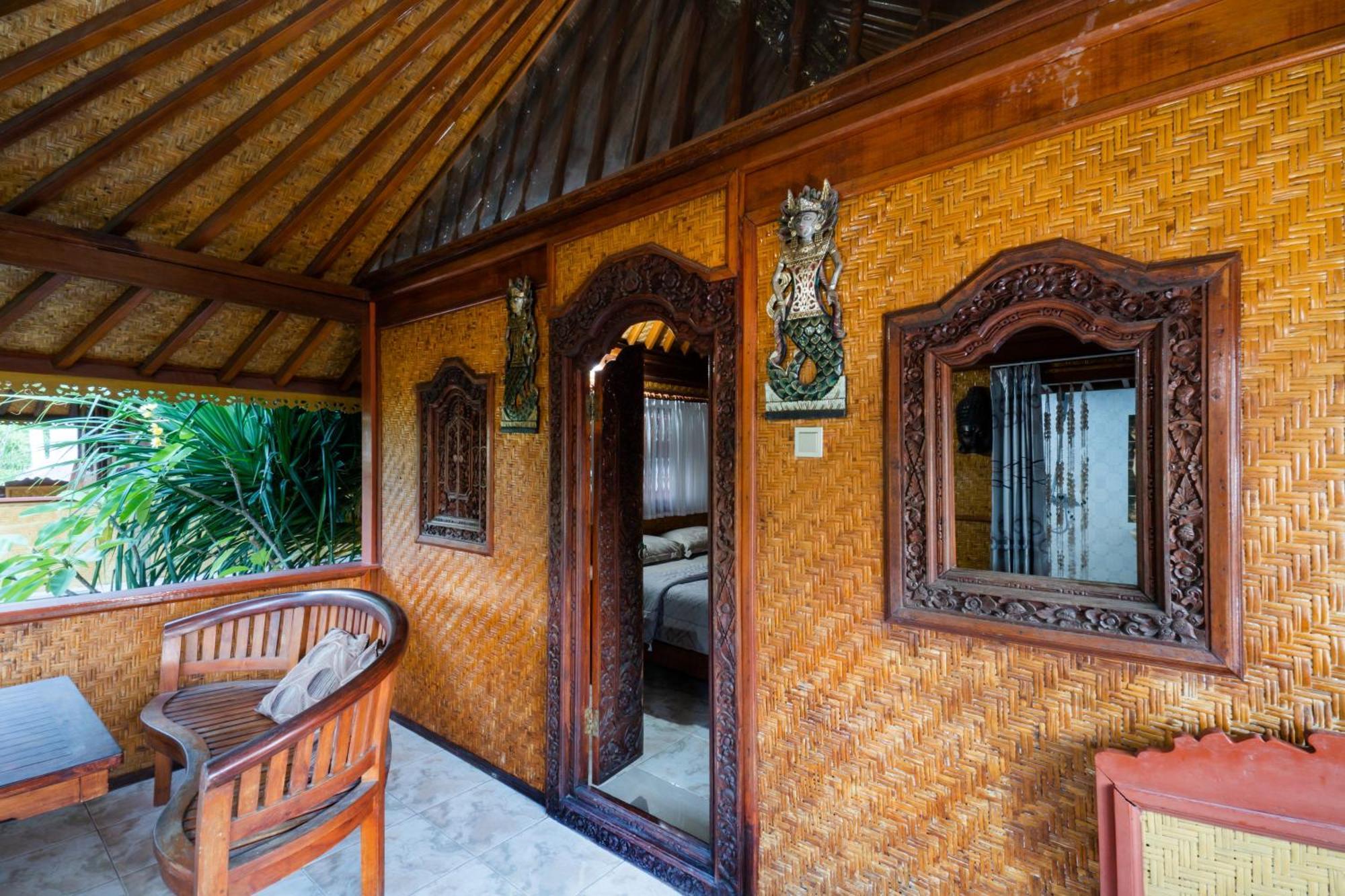 Ketut Losmen Taman liburan *