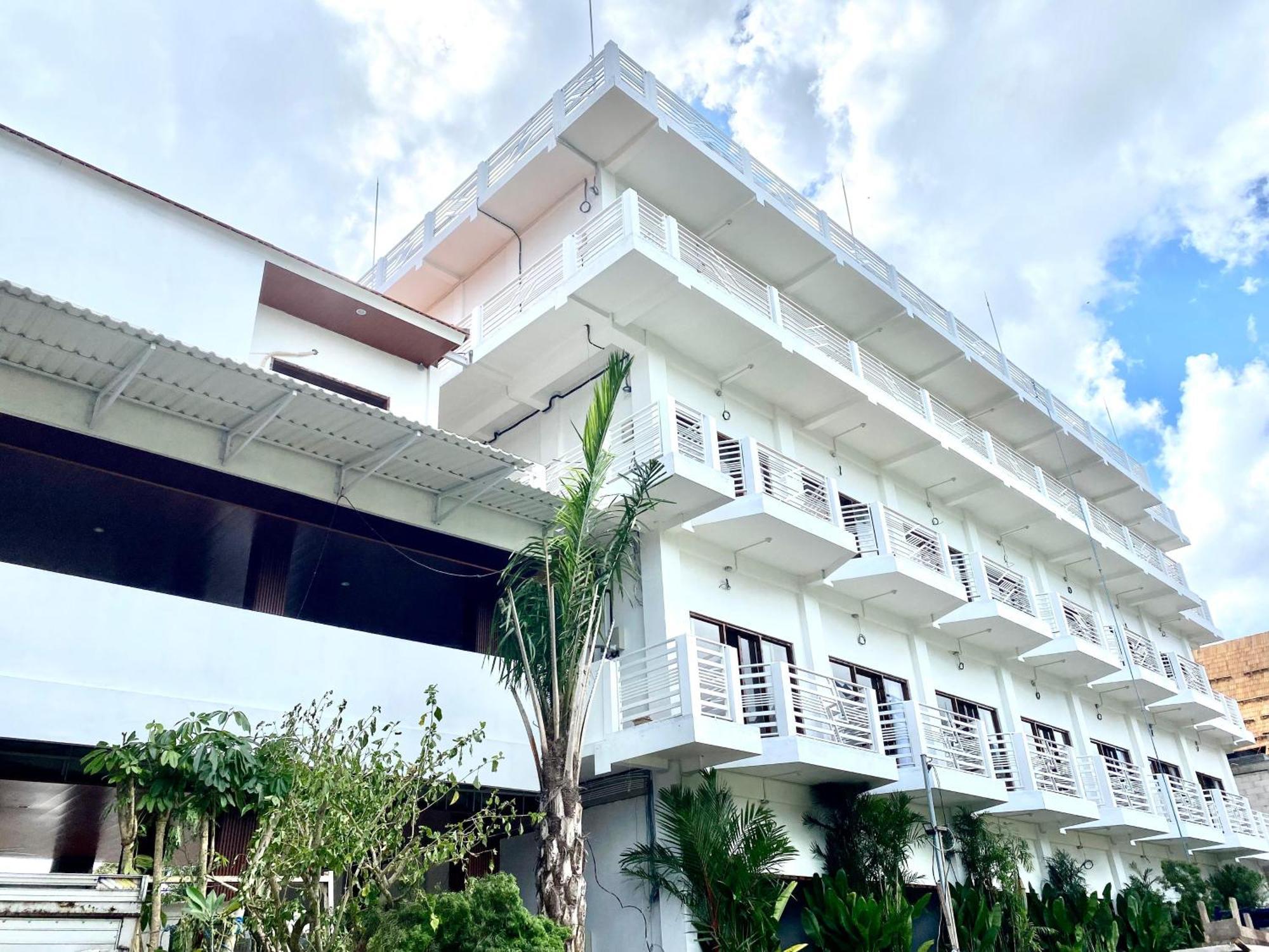 Hotel Made 77 Managed By Manara Canggu (Bali)
