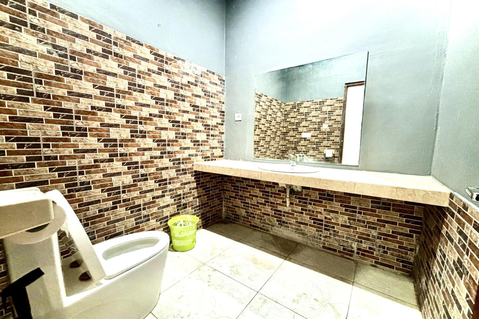 Ketapang Echo Guest house