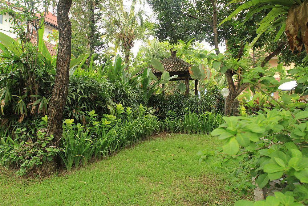Lusa At Kuta 3*
