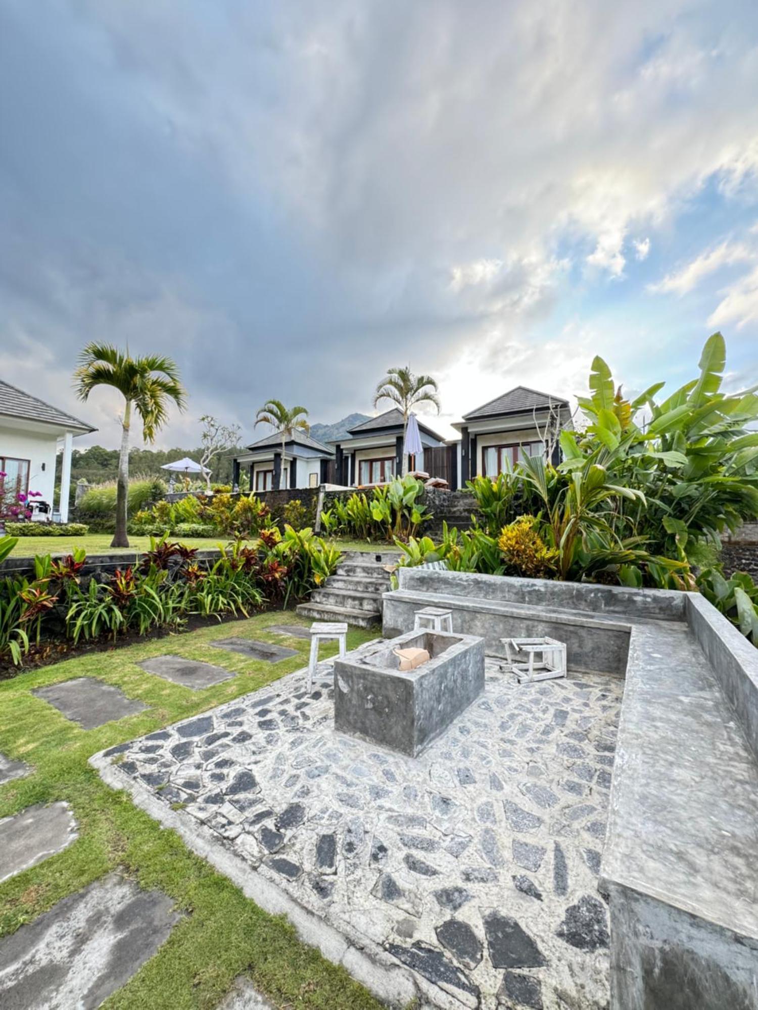 Bali Astetic And Hot Spring Bed & Breakfast