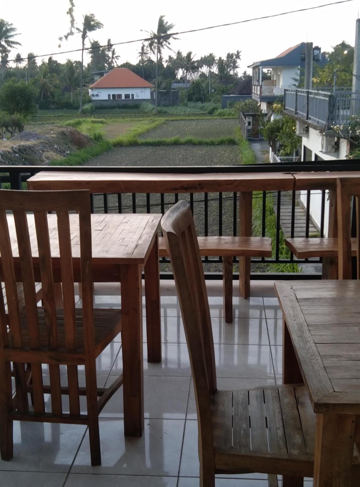 Mesari & Warung Homestay *