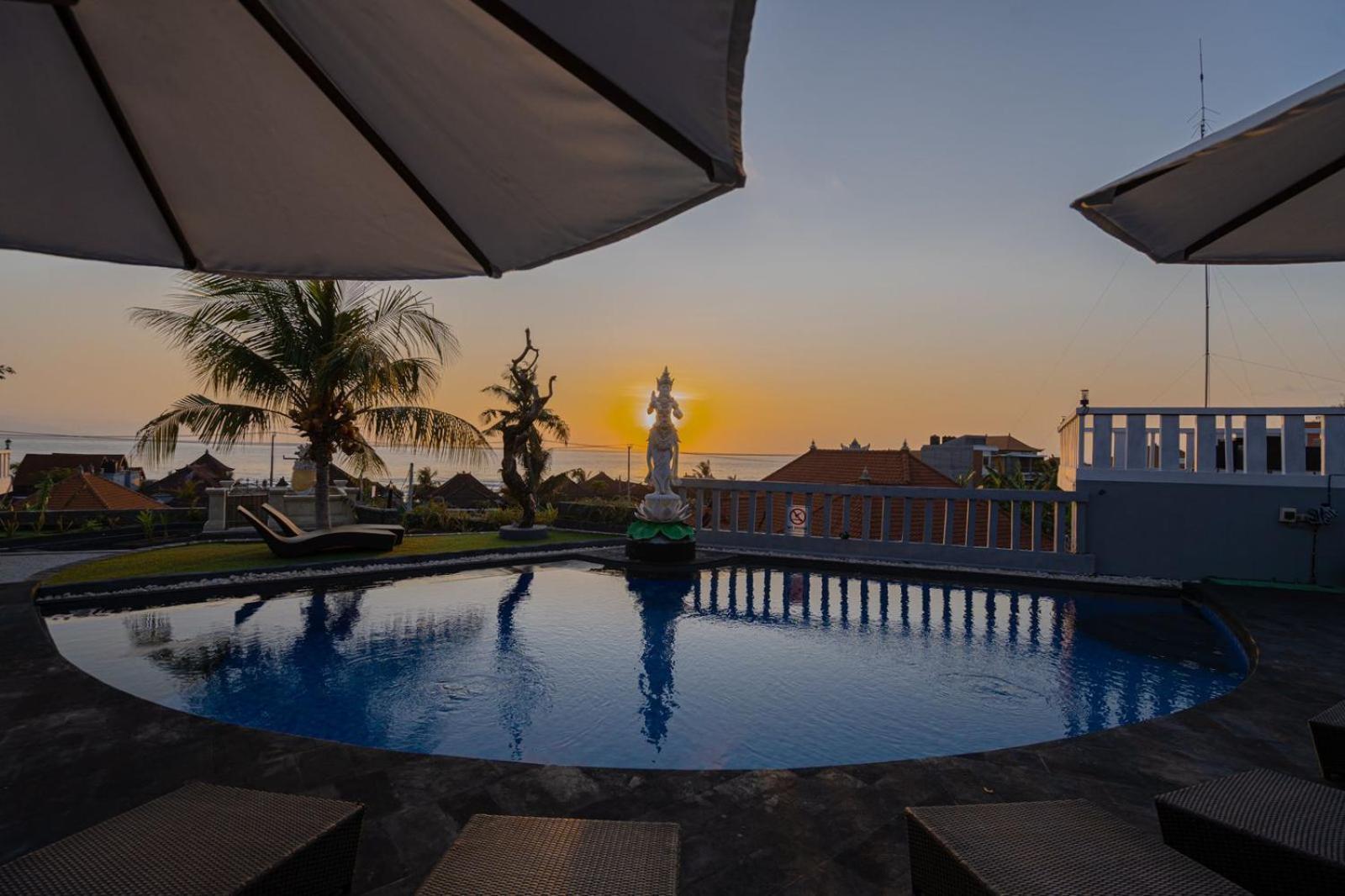 Pandawa & Seaview 4*