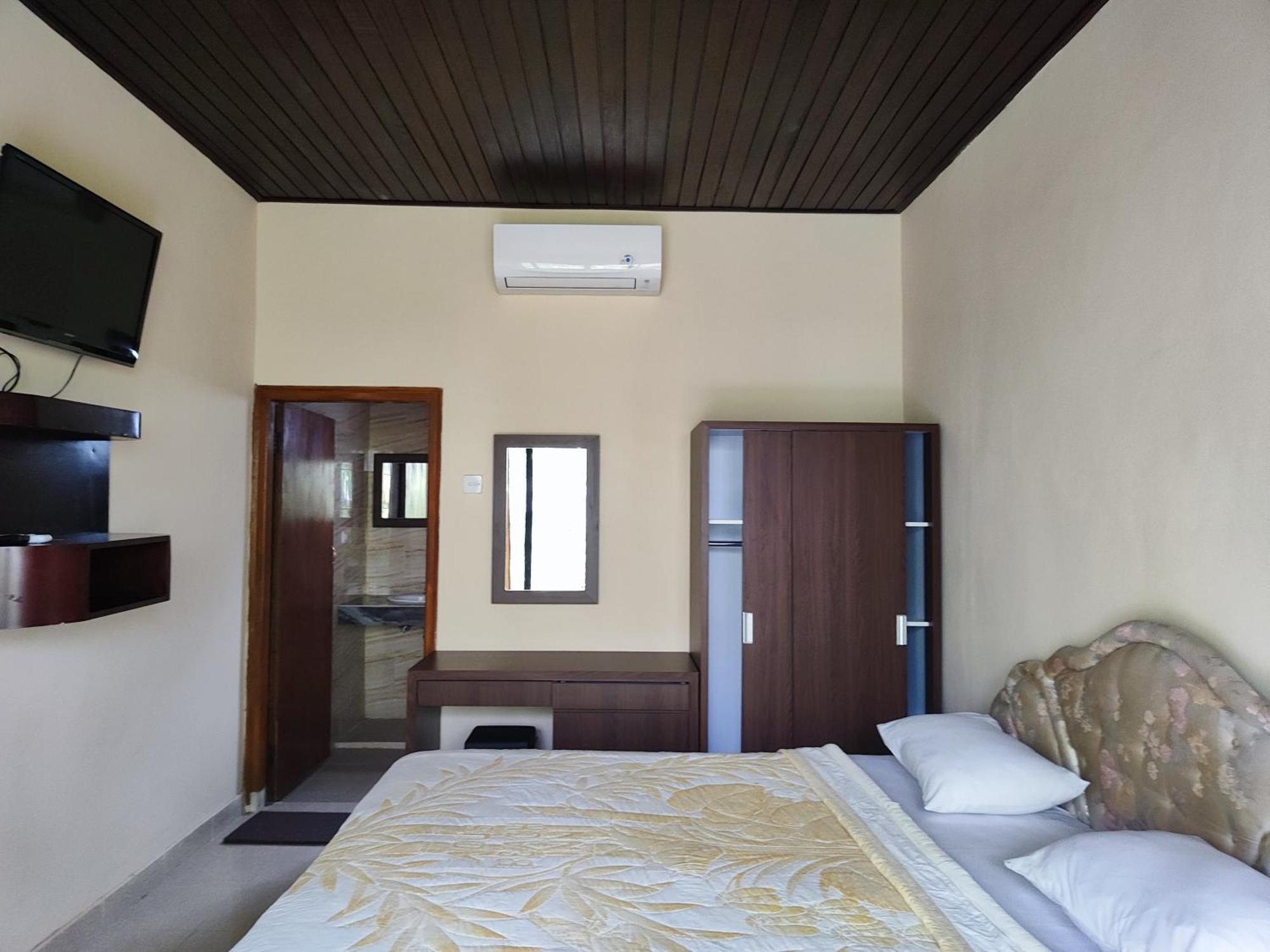 Adus Legian (Bali)