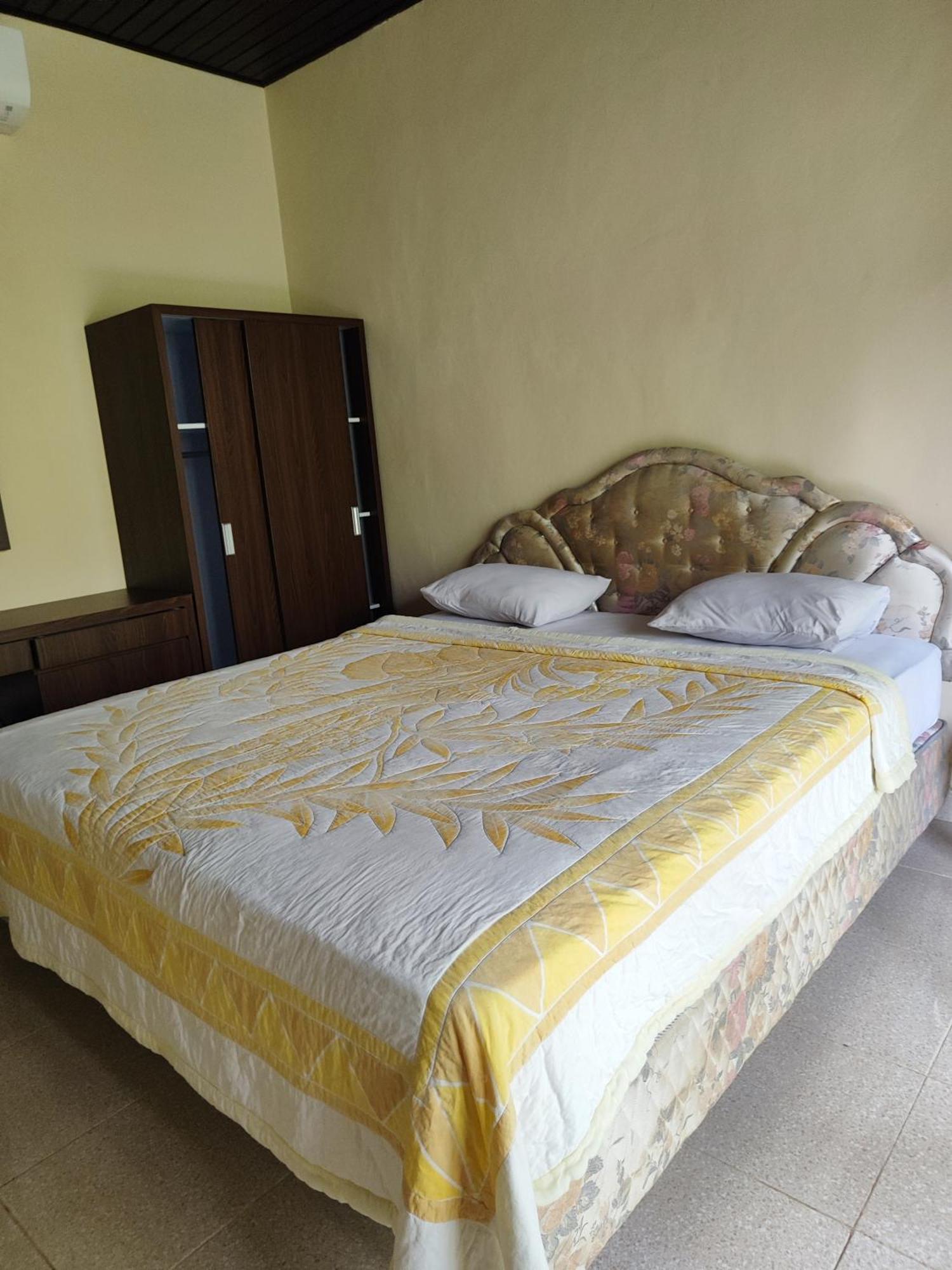 Adus 2* Legian (Bali)