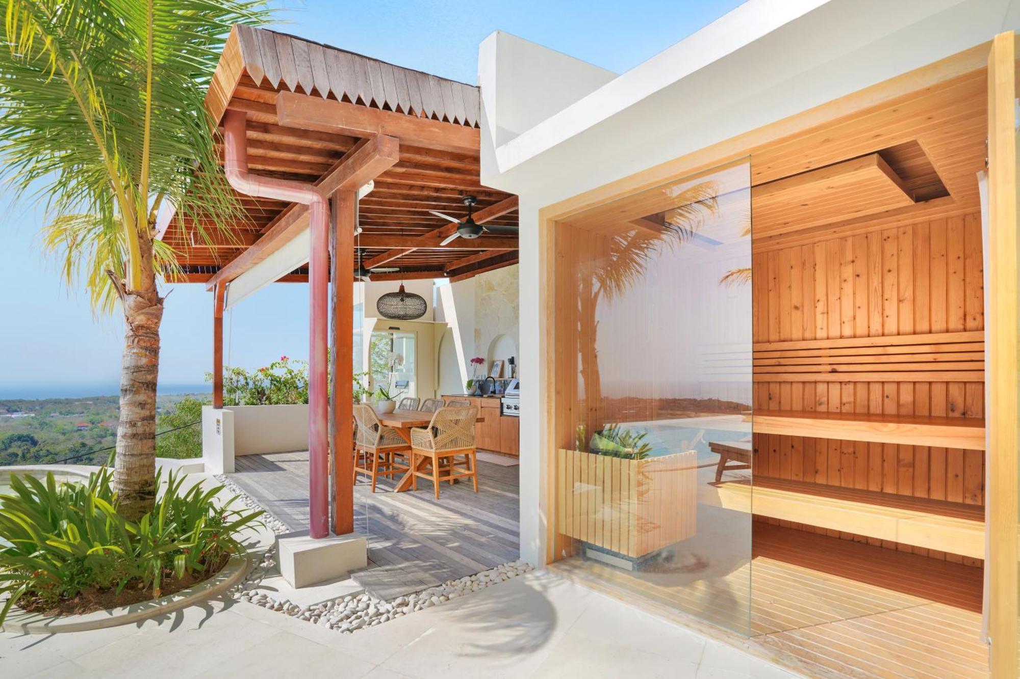 Castle Lunita Ocean View Of Guest house *