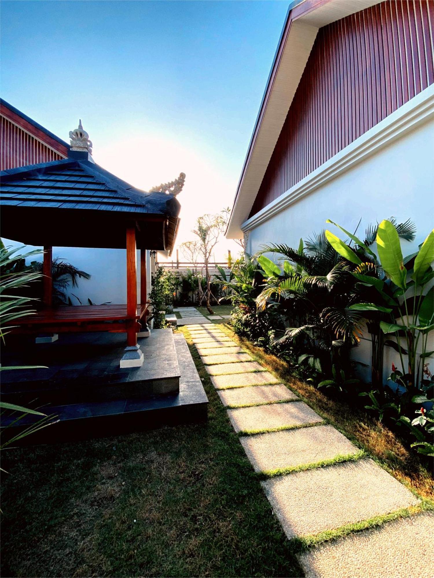 D'padang * Uluwatu (Bali)