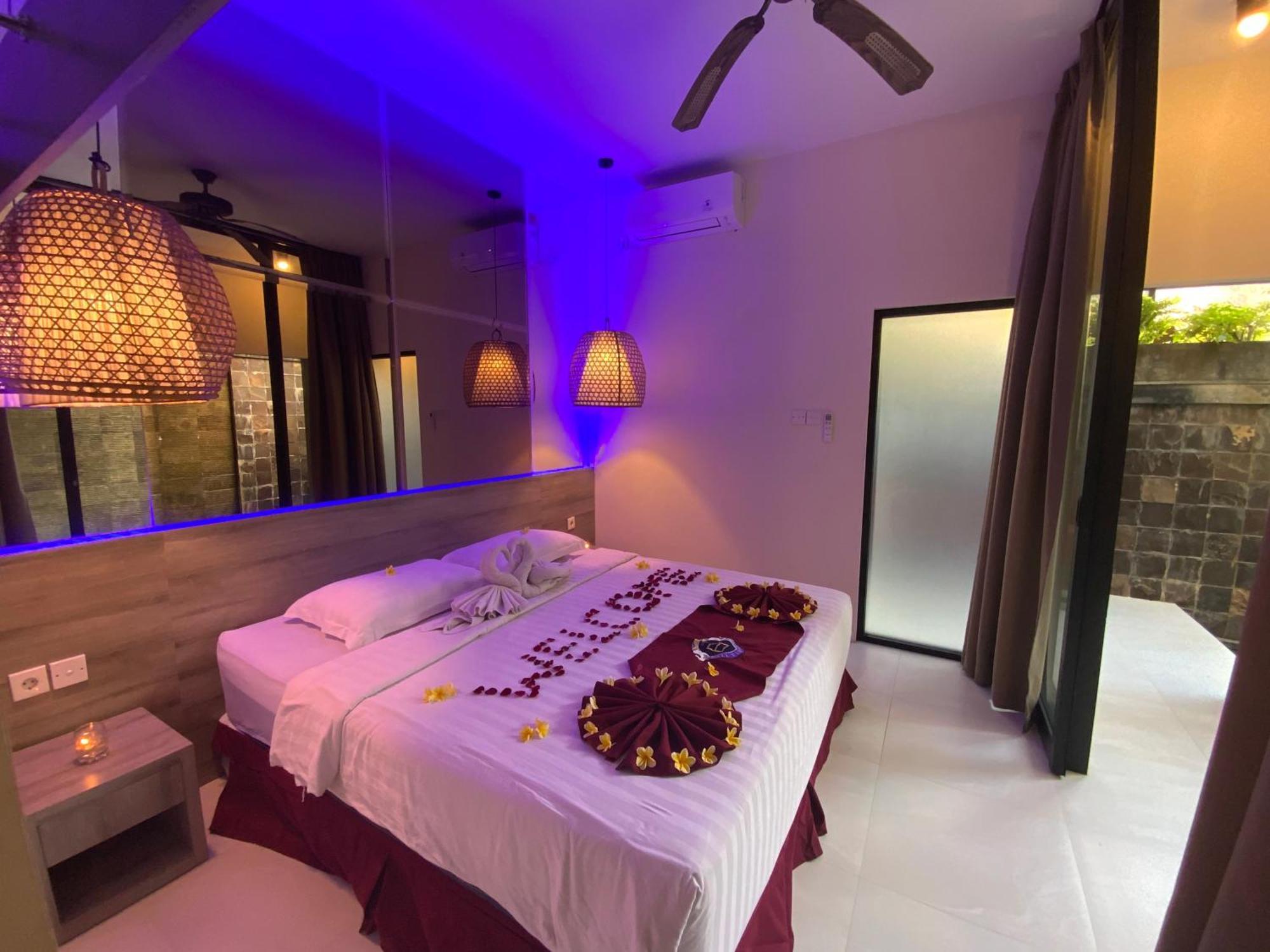 Bali Golden Elephant Boutique
