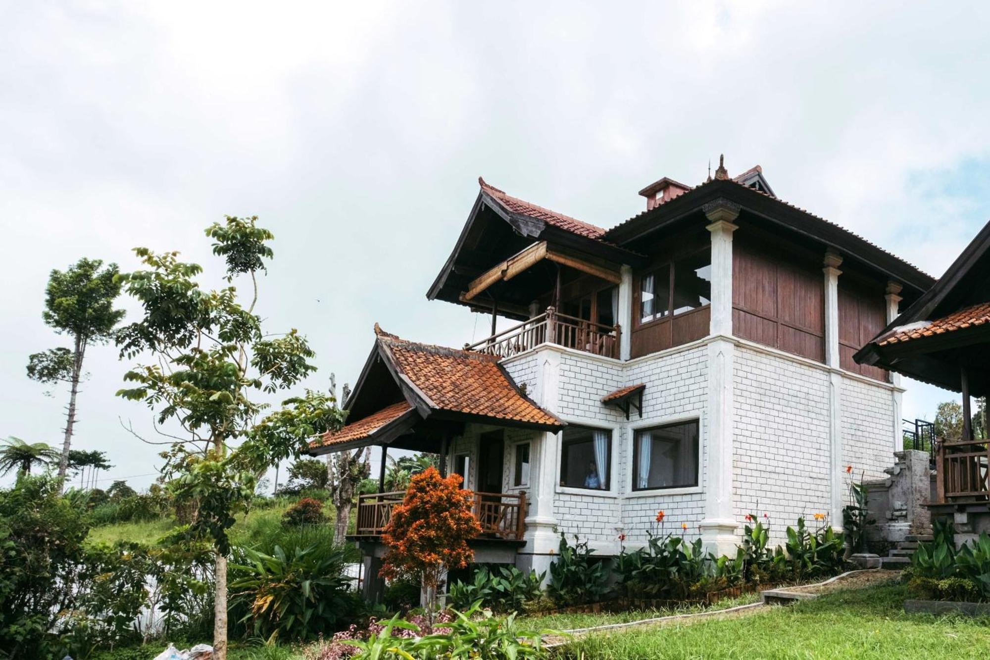 Girihill * Munduk (Bali)
