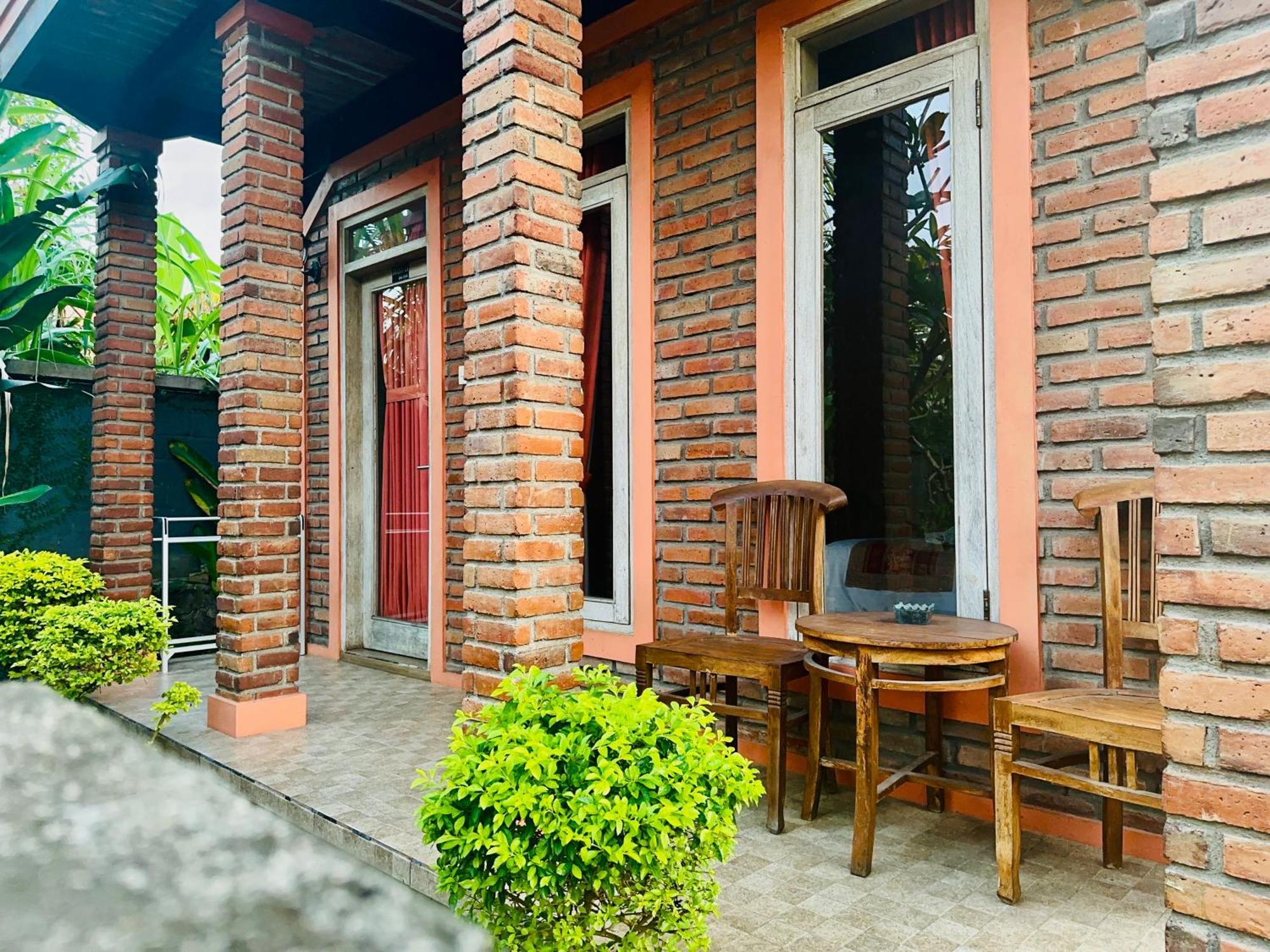 Homestay Uma Dewa *