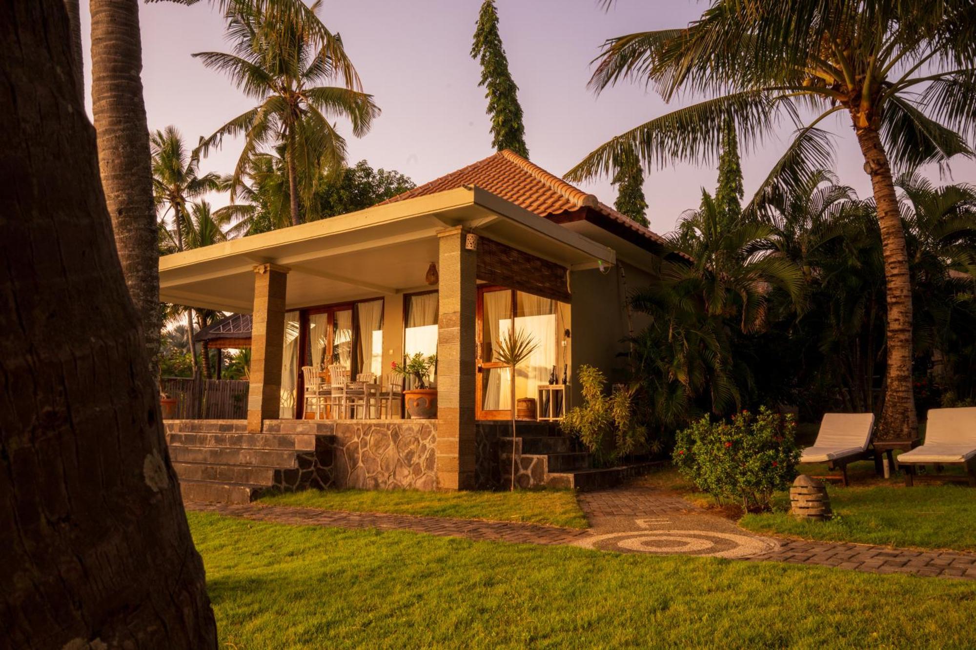 Relax Bali Dive & Ocean Front 4* Tulamben (Bali)