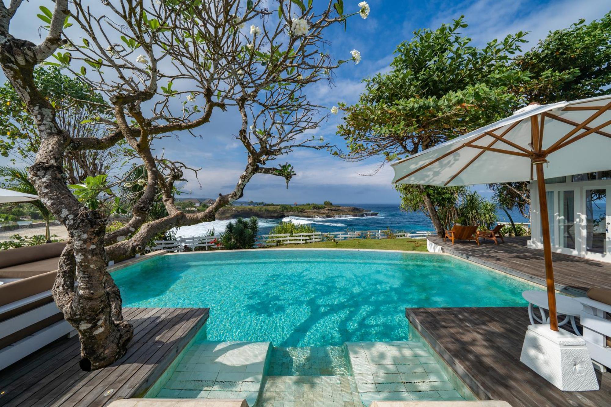 Nusa Del Rey Villa