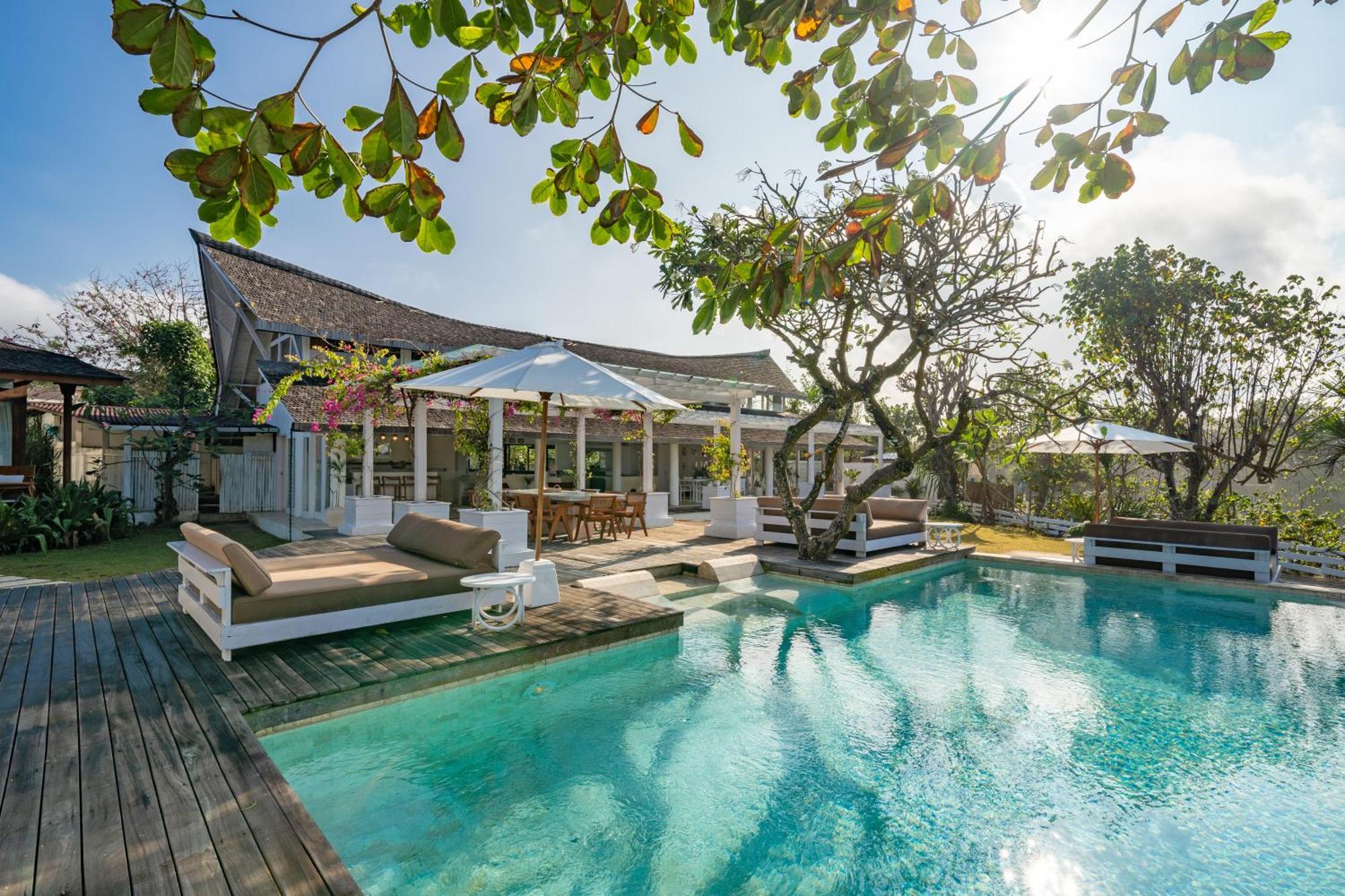 Nusa Del Rey Villa *