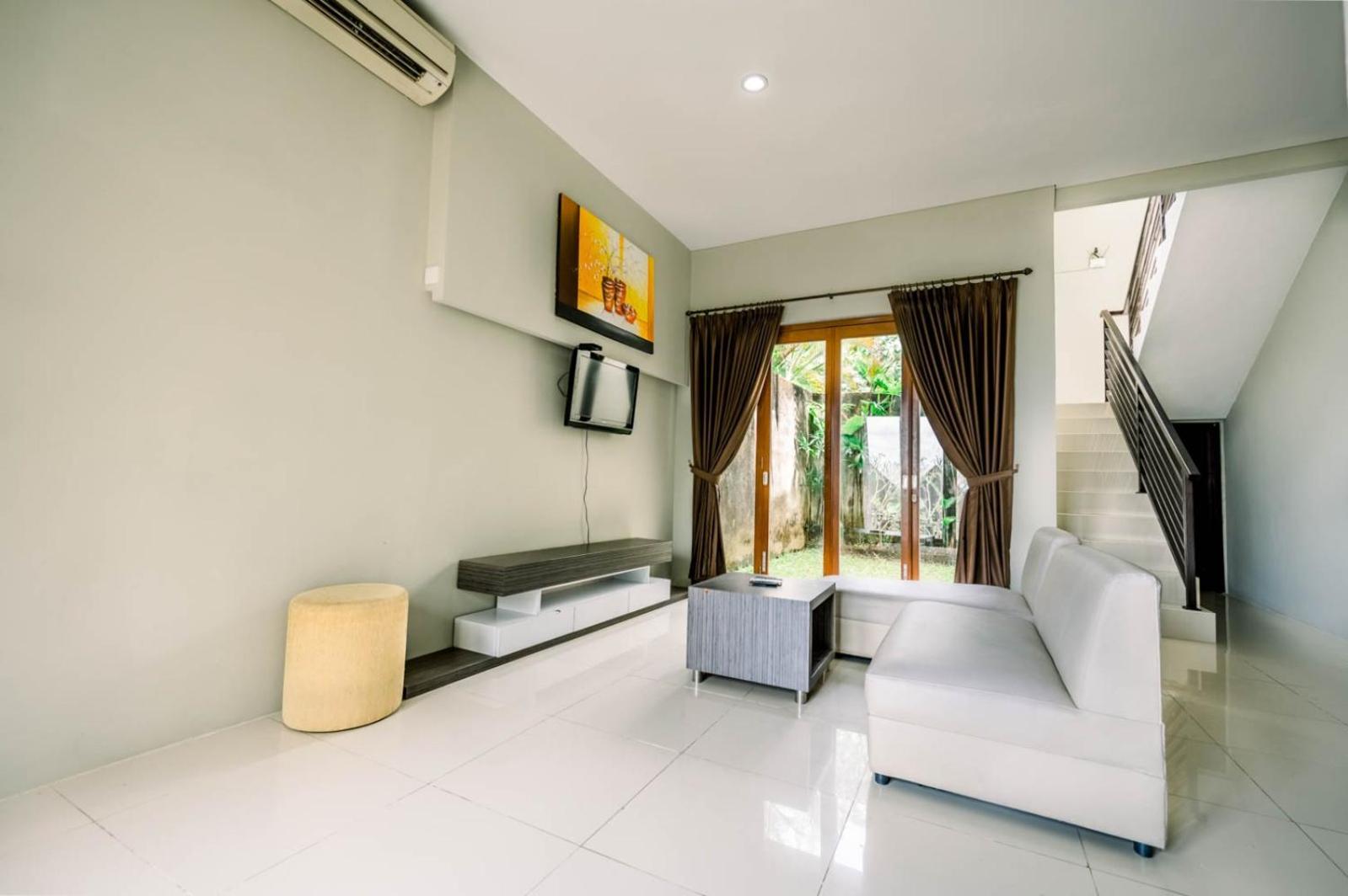 Abisha Hotel 3*