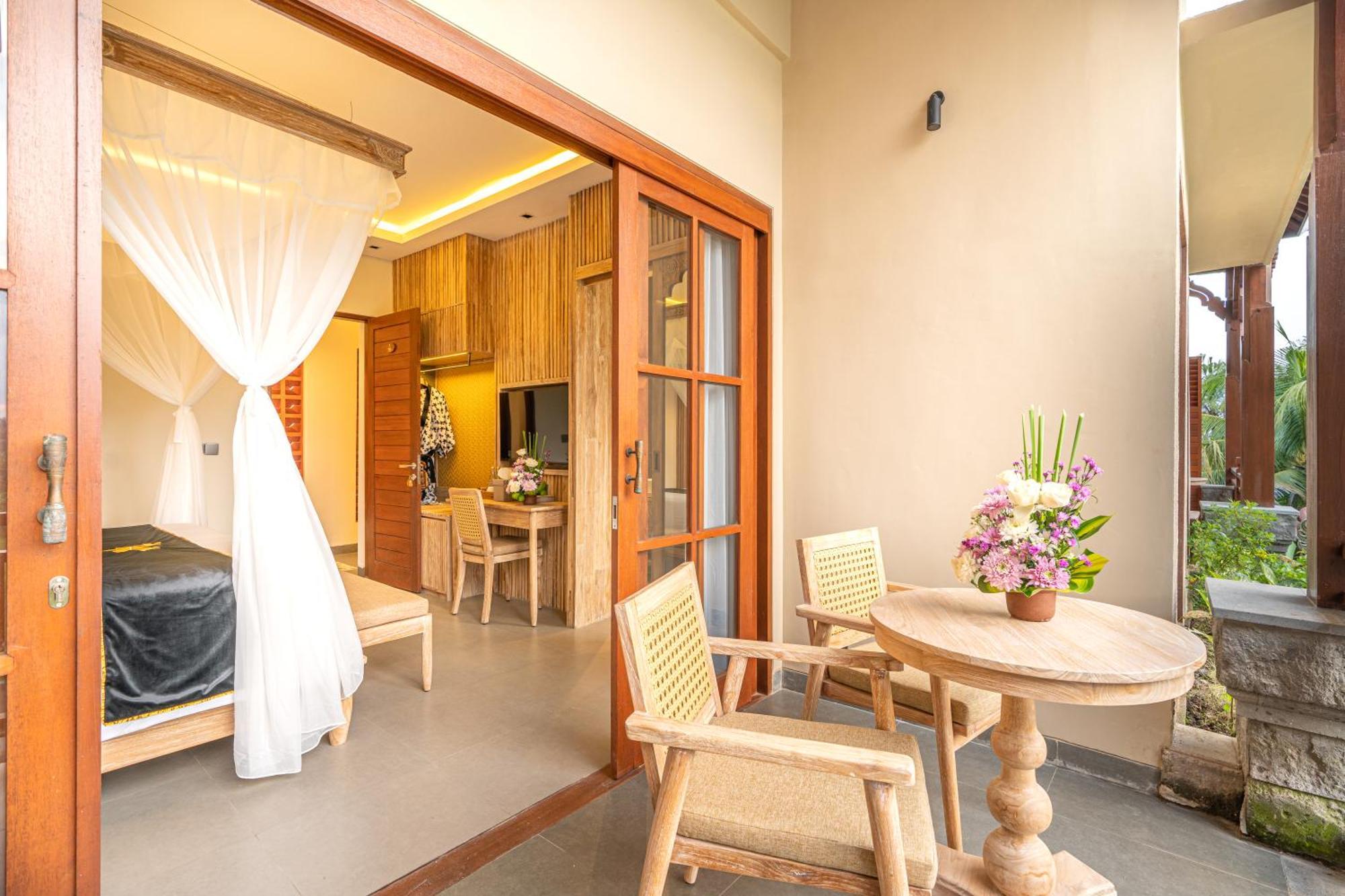 Bliss Hotel