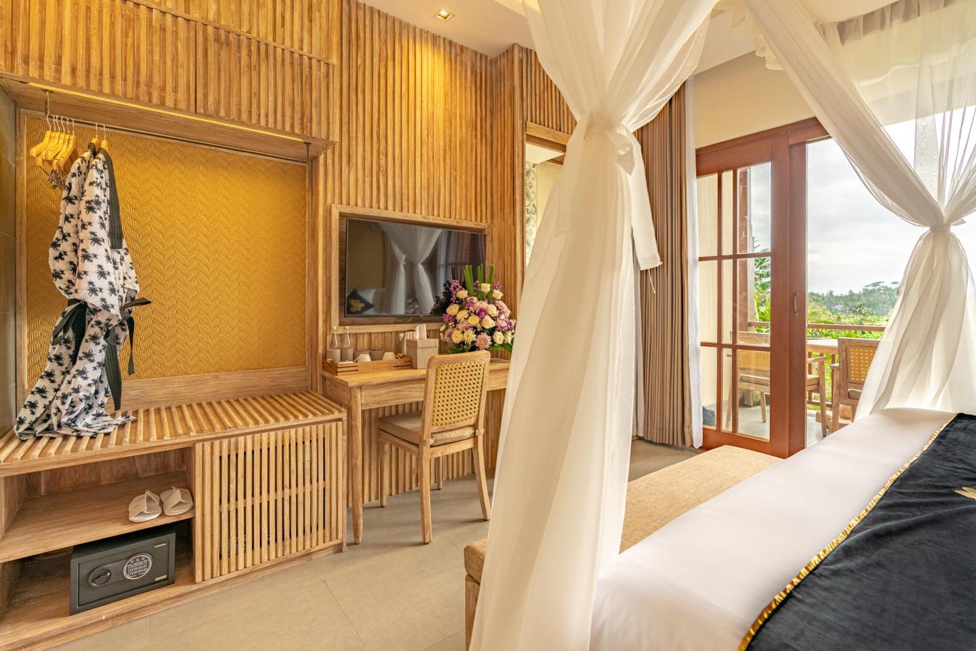 Bliss Hotel 4*