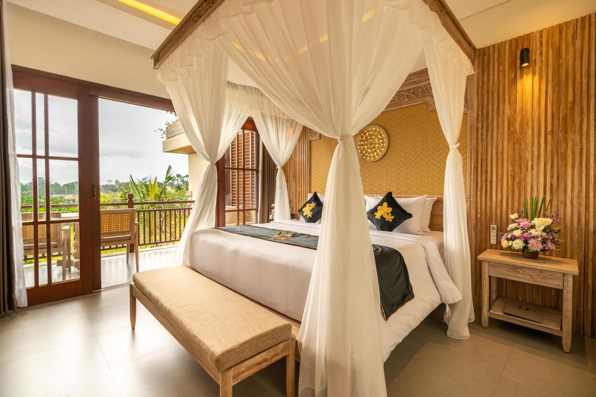 Hotel Bliss 4*