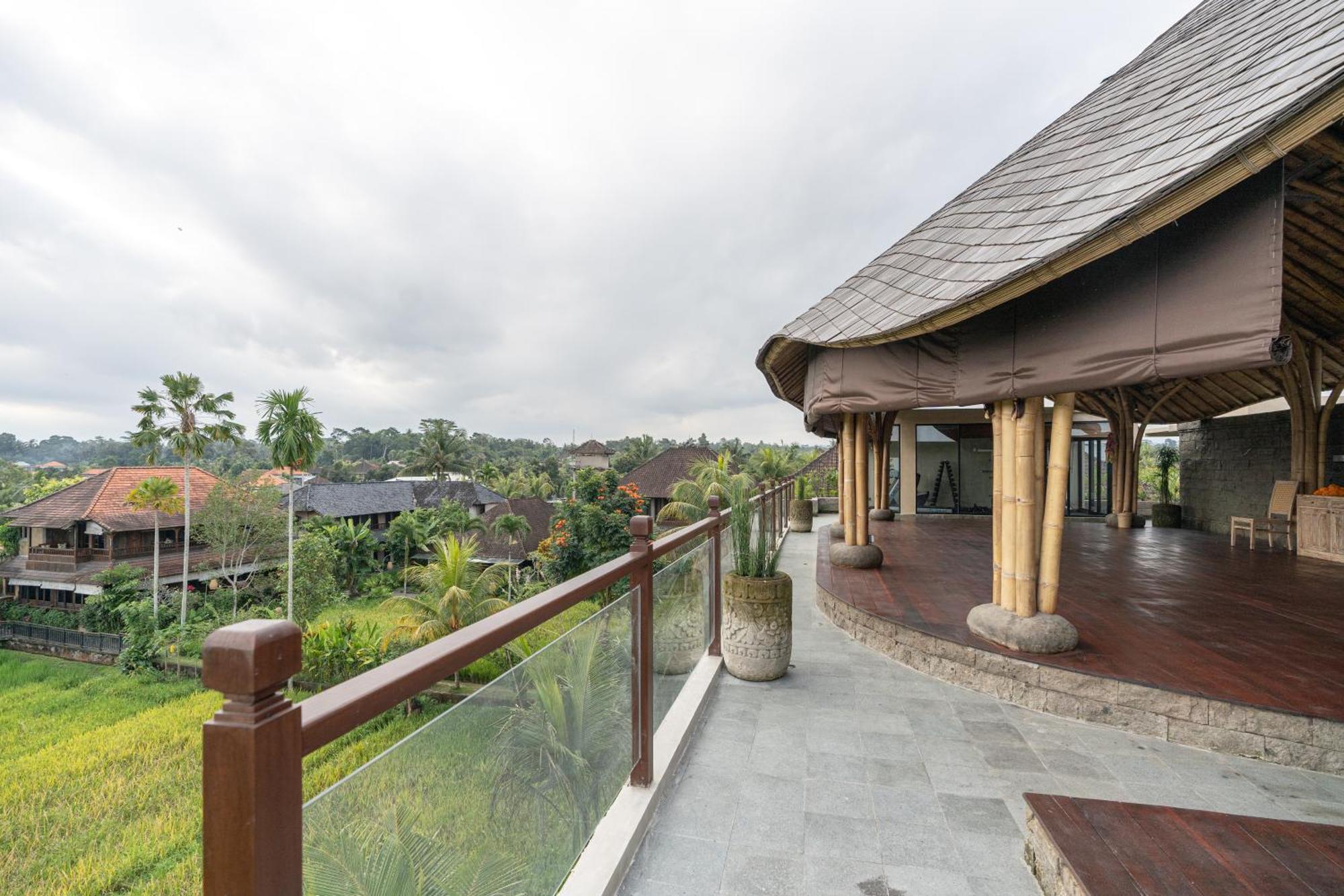 Bliss Hotel