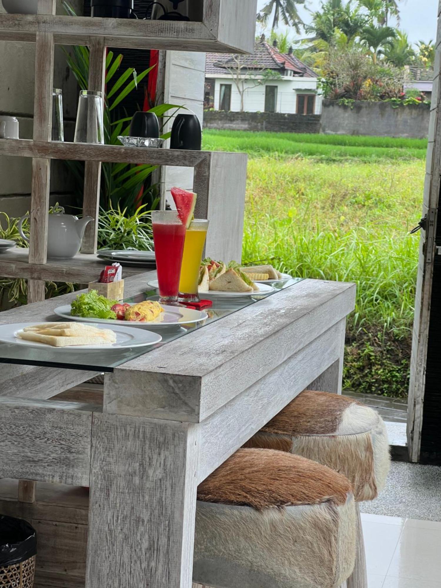 Villa Sri Permana And Ubud (Bali)