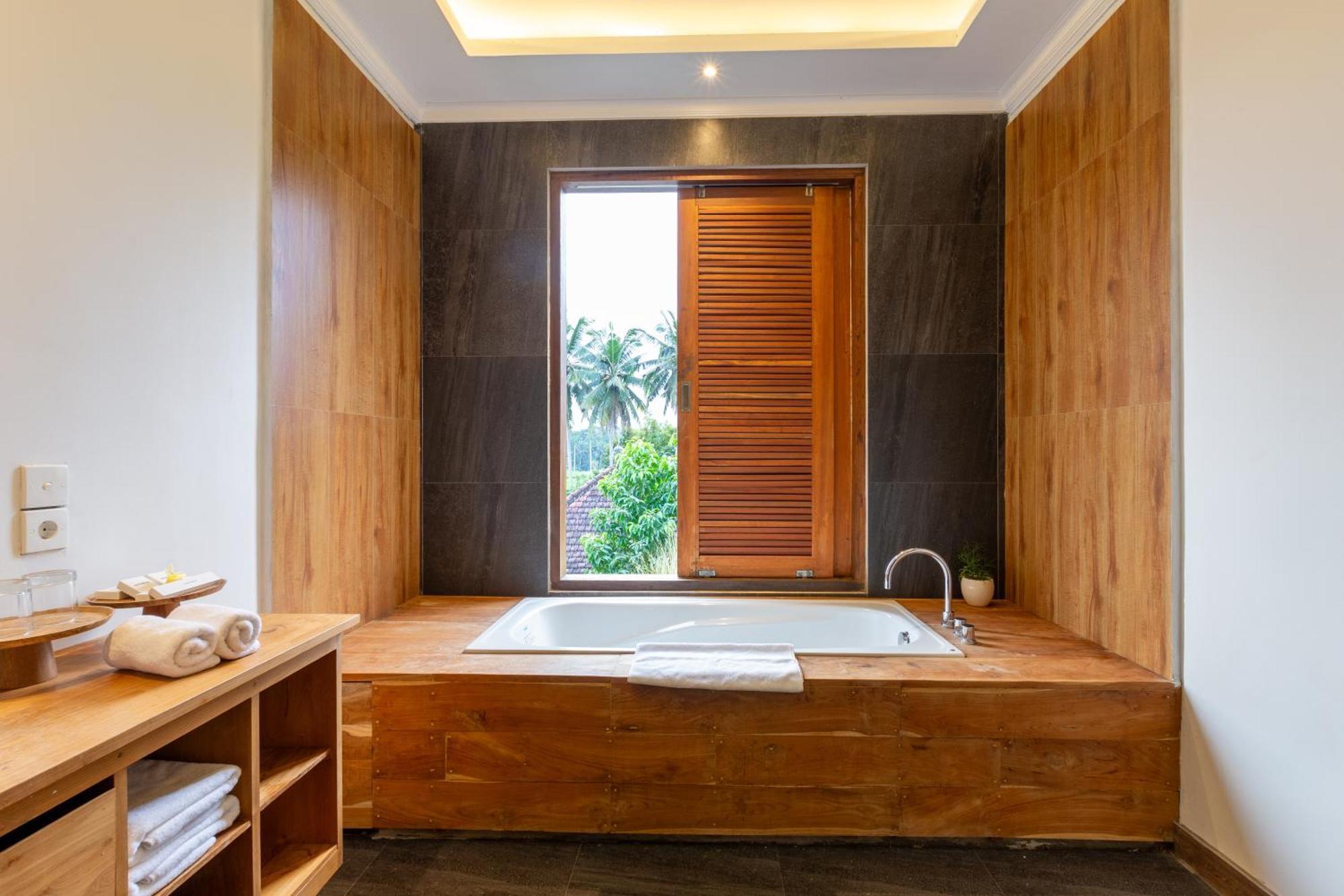 Bije Boutique & Gallery Hotel