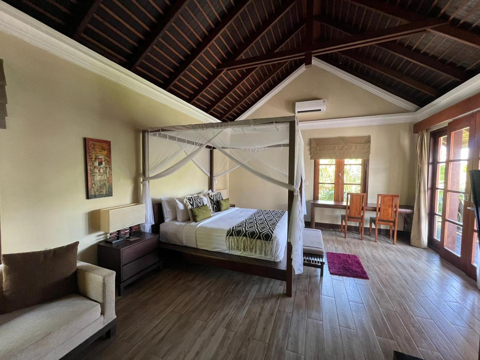 Boutique Cantik And Karma Club Villa Uluwatu (Bali)