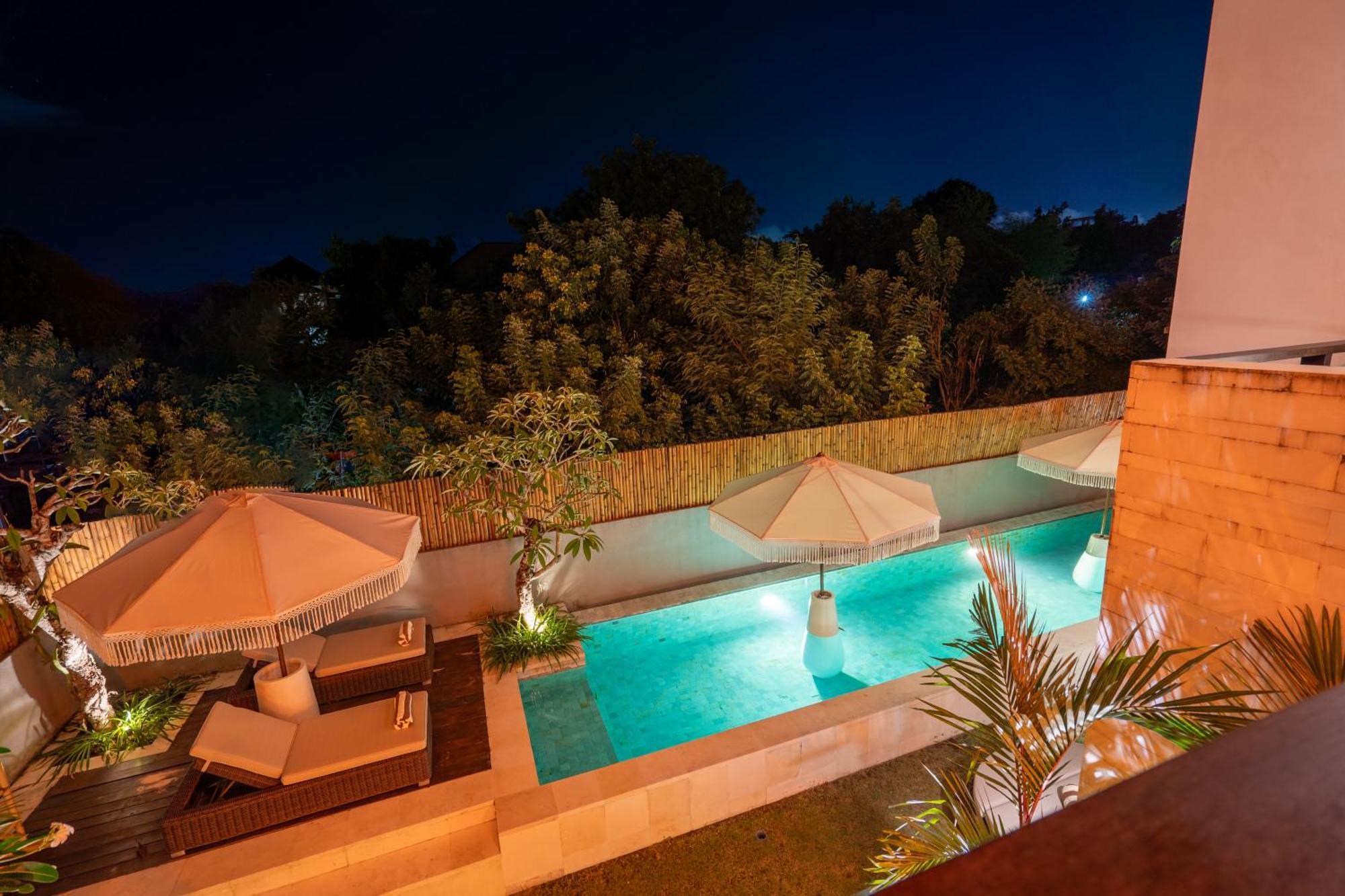 Skyfall Luxury Beach *