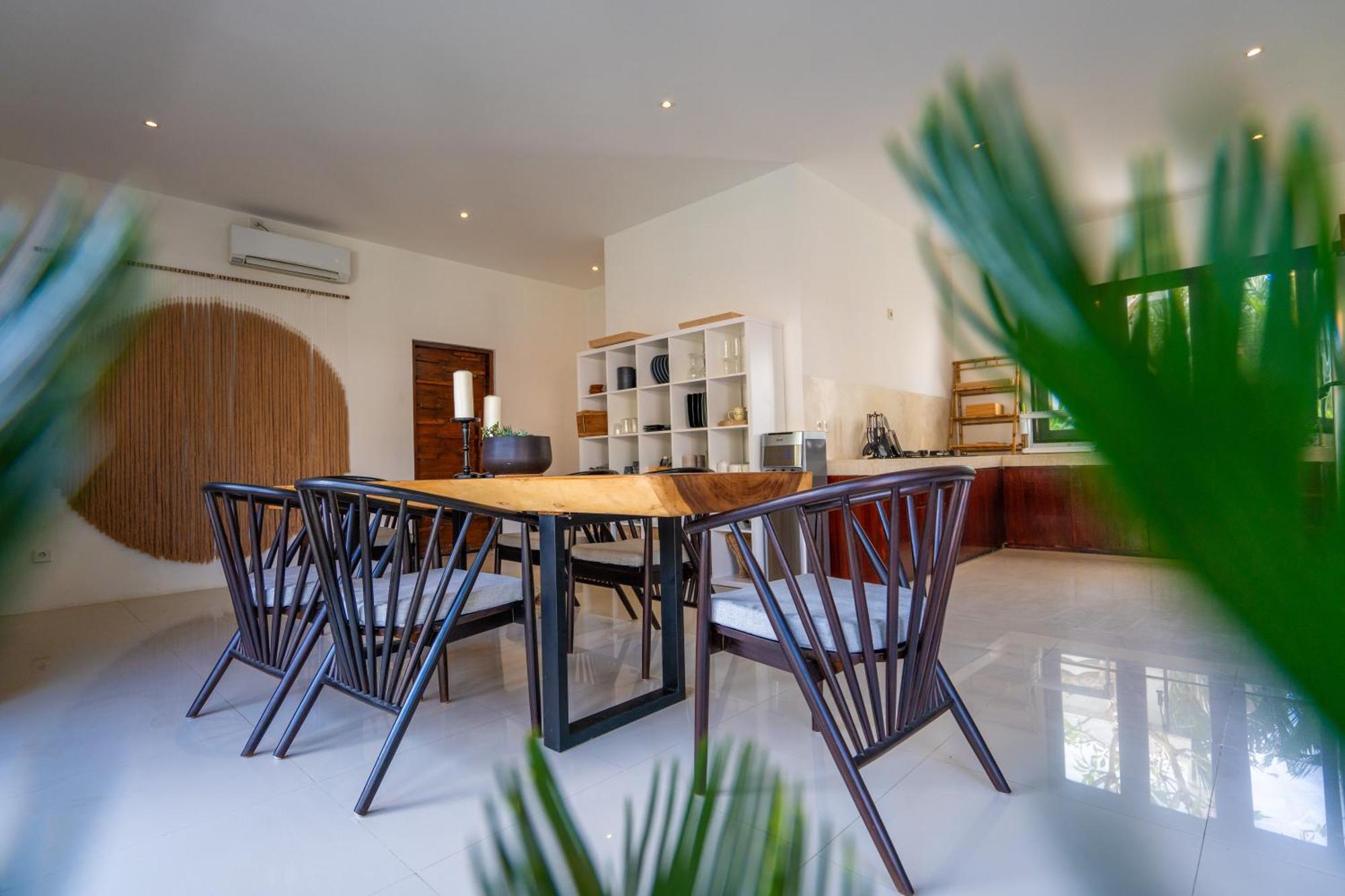 Skyfall Luxury Beach Villa *