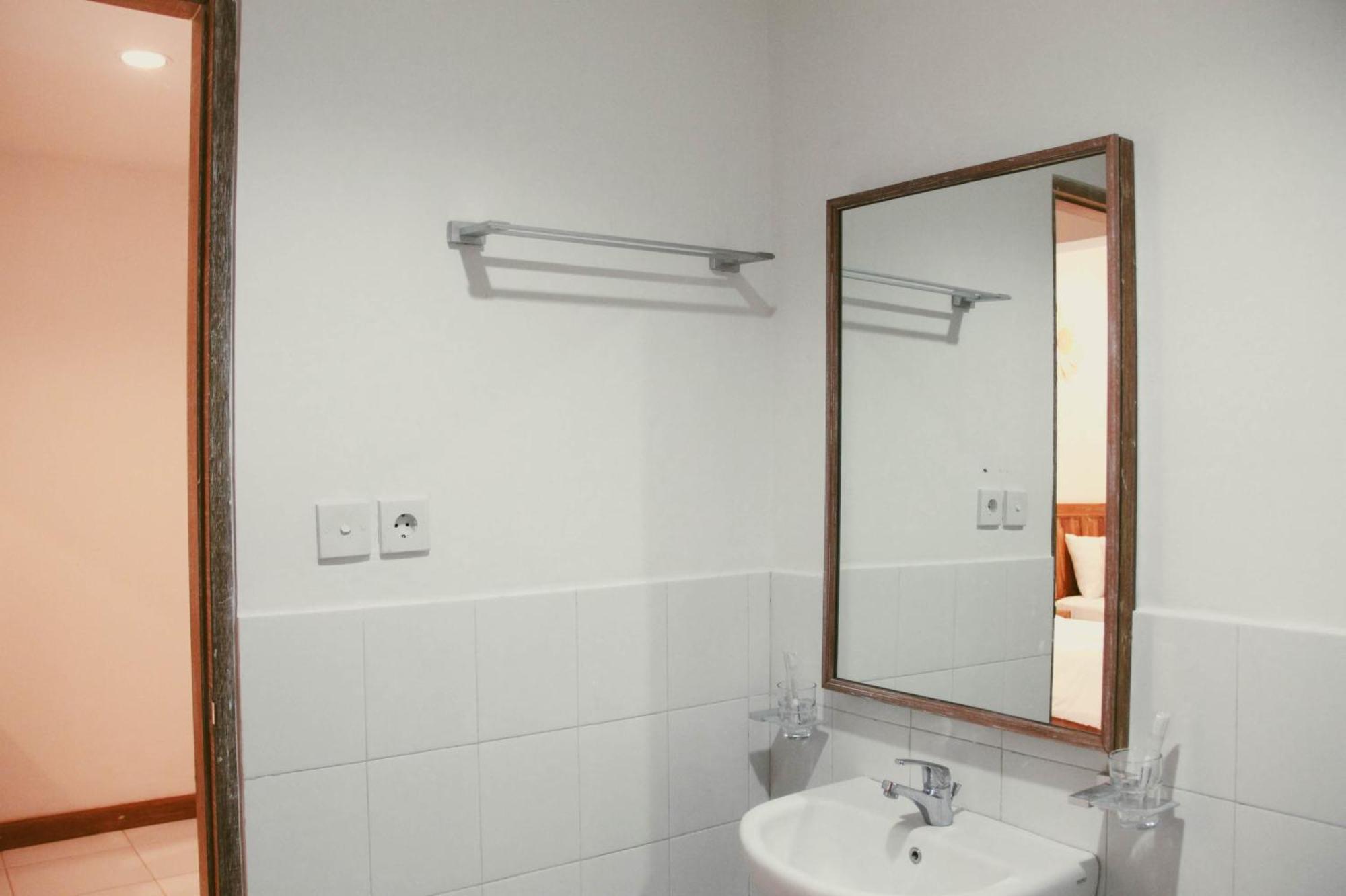 Lubdhaka Guest house