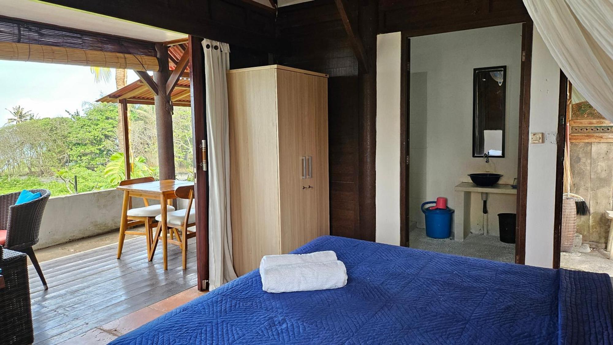 Hotel Pisces Balian 2*