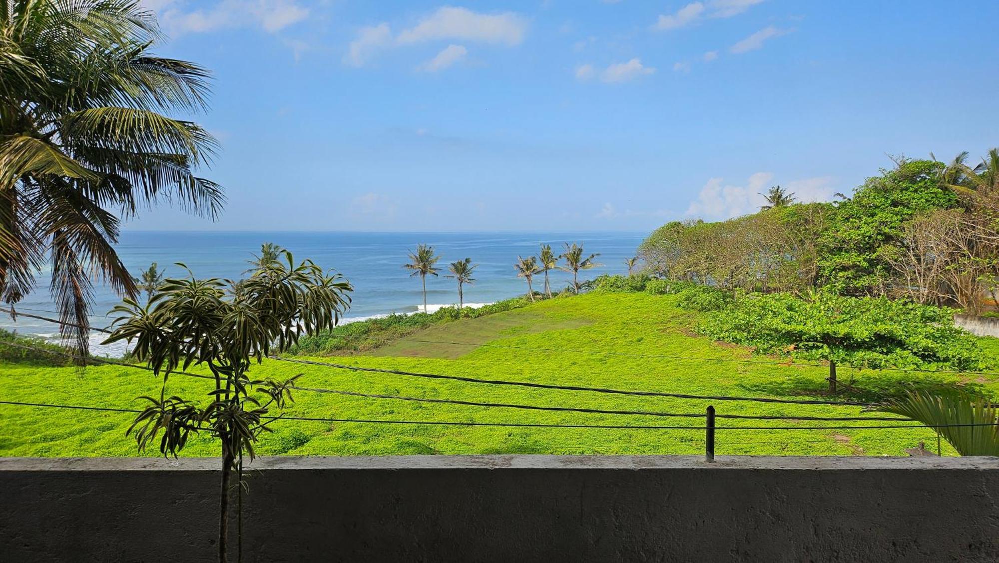 Hotel Pisces Balian 2*