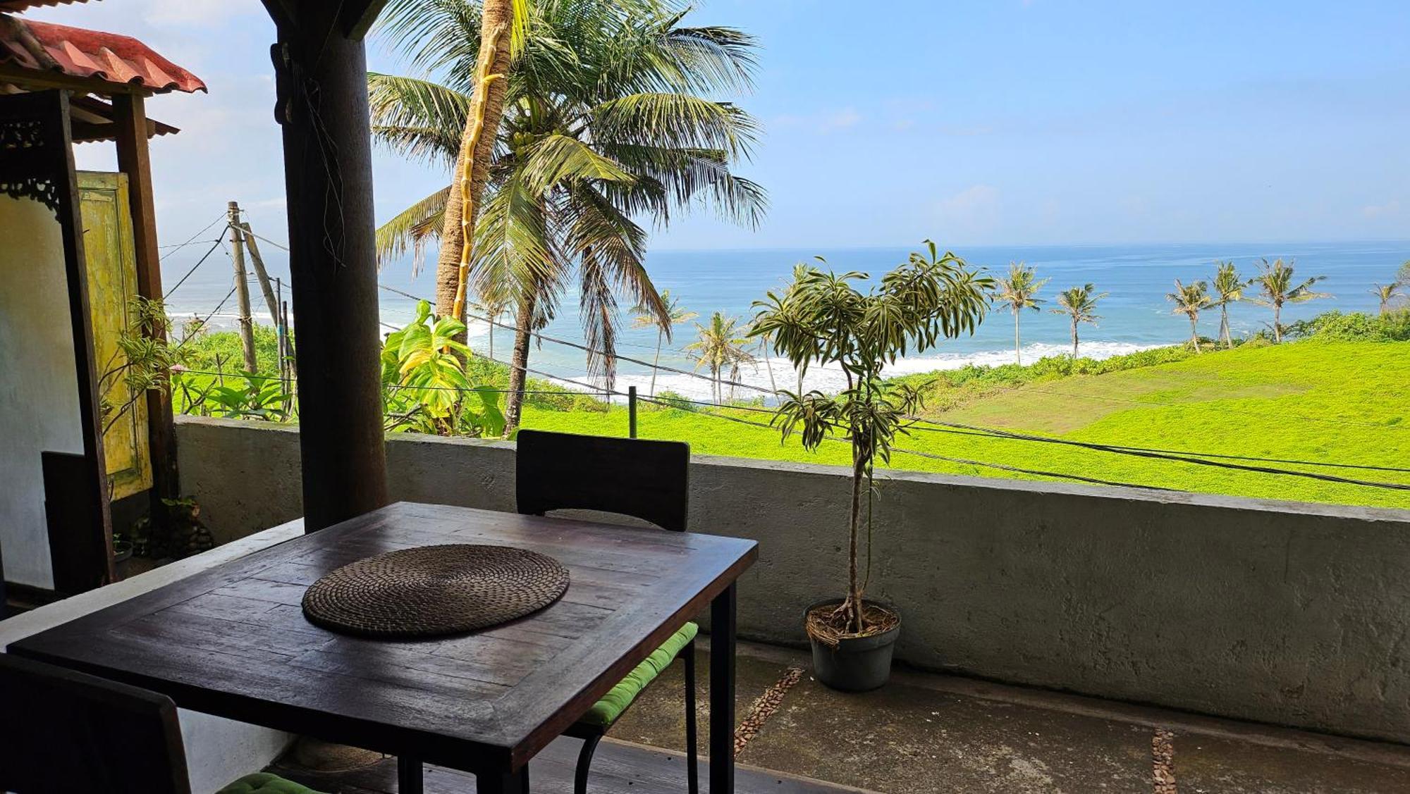 Hotel Pisces Balian 2*