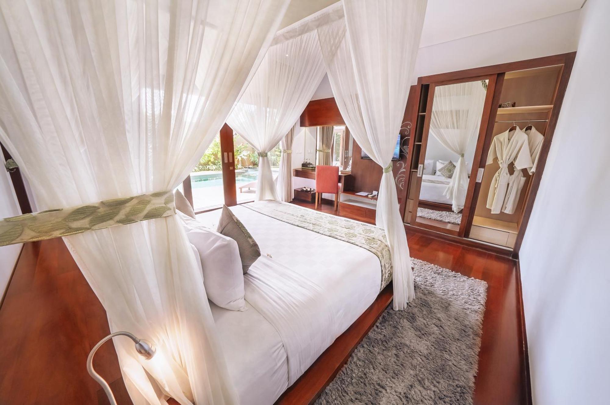 The Kasih & Villa Seminyak (Bali)