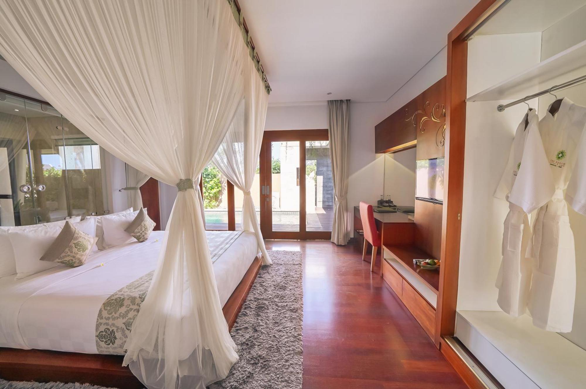 The Kasih & Villa Seminyak (Bali)