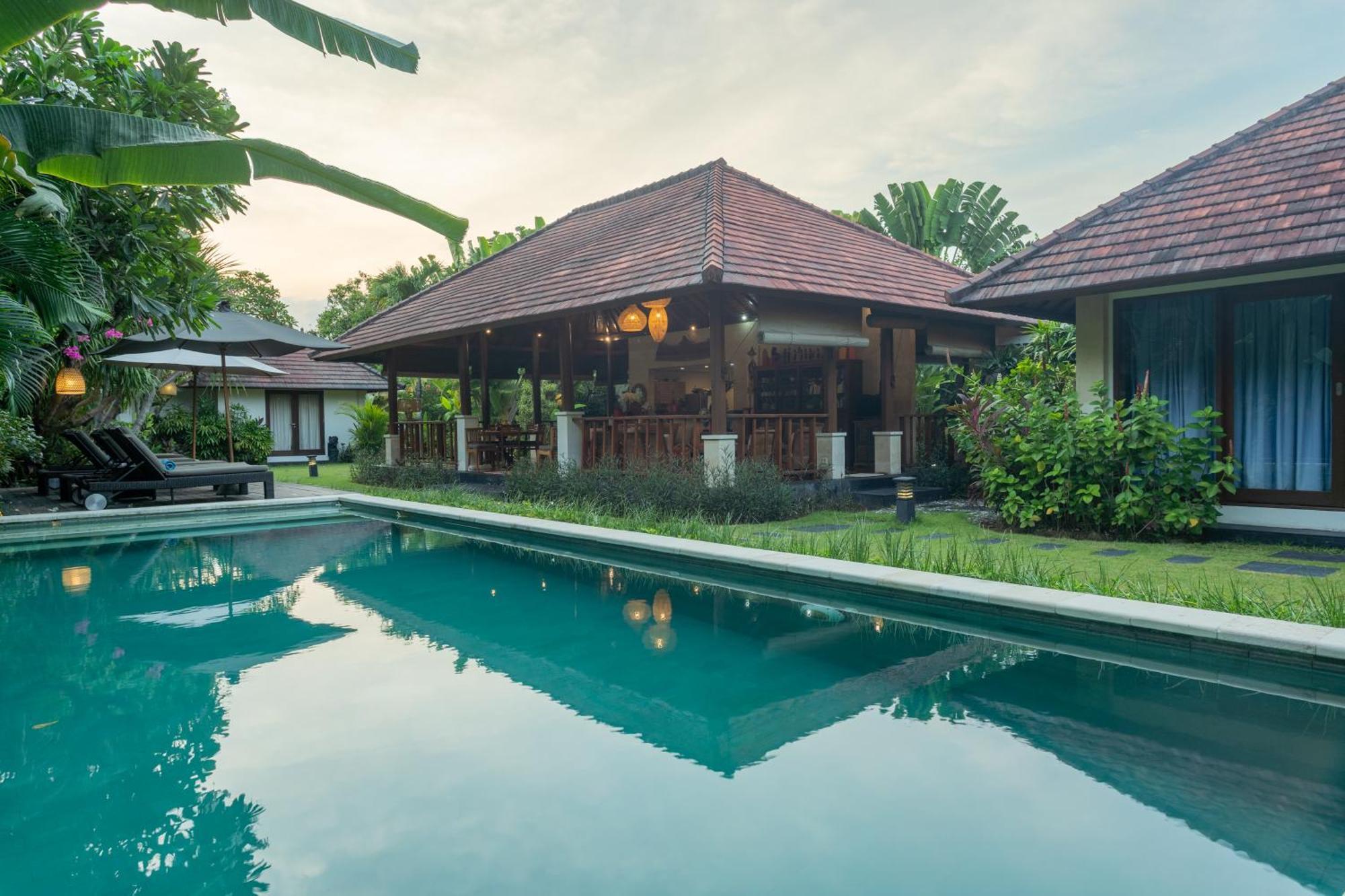 Santi Seminyak (Bali)
