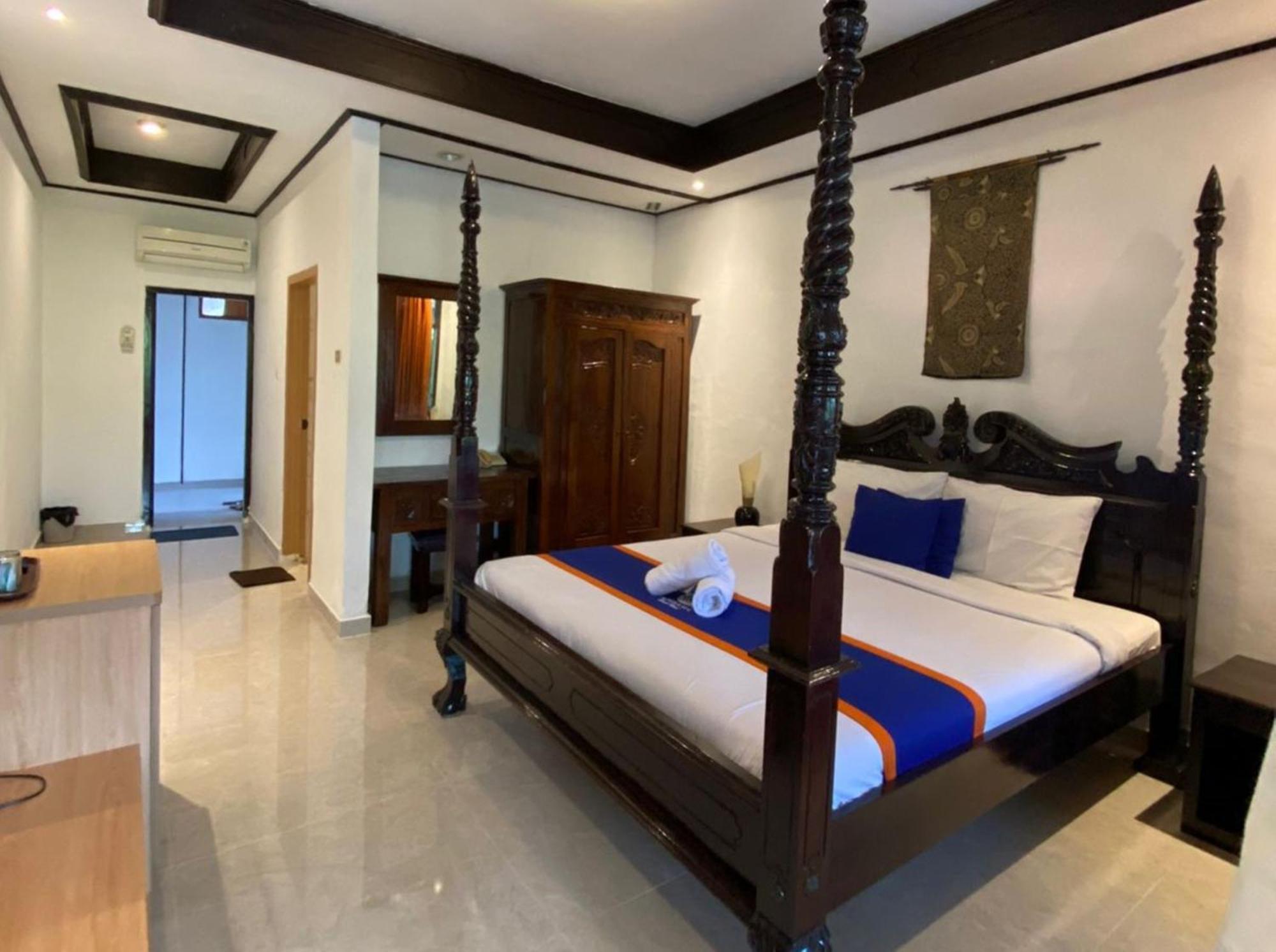 Hotel New Adirama Lovina (Bali)