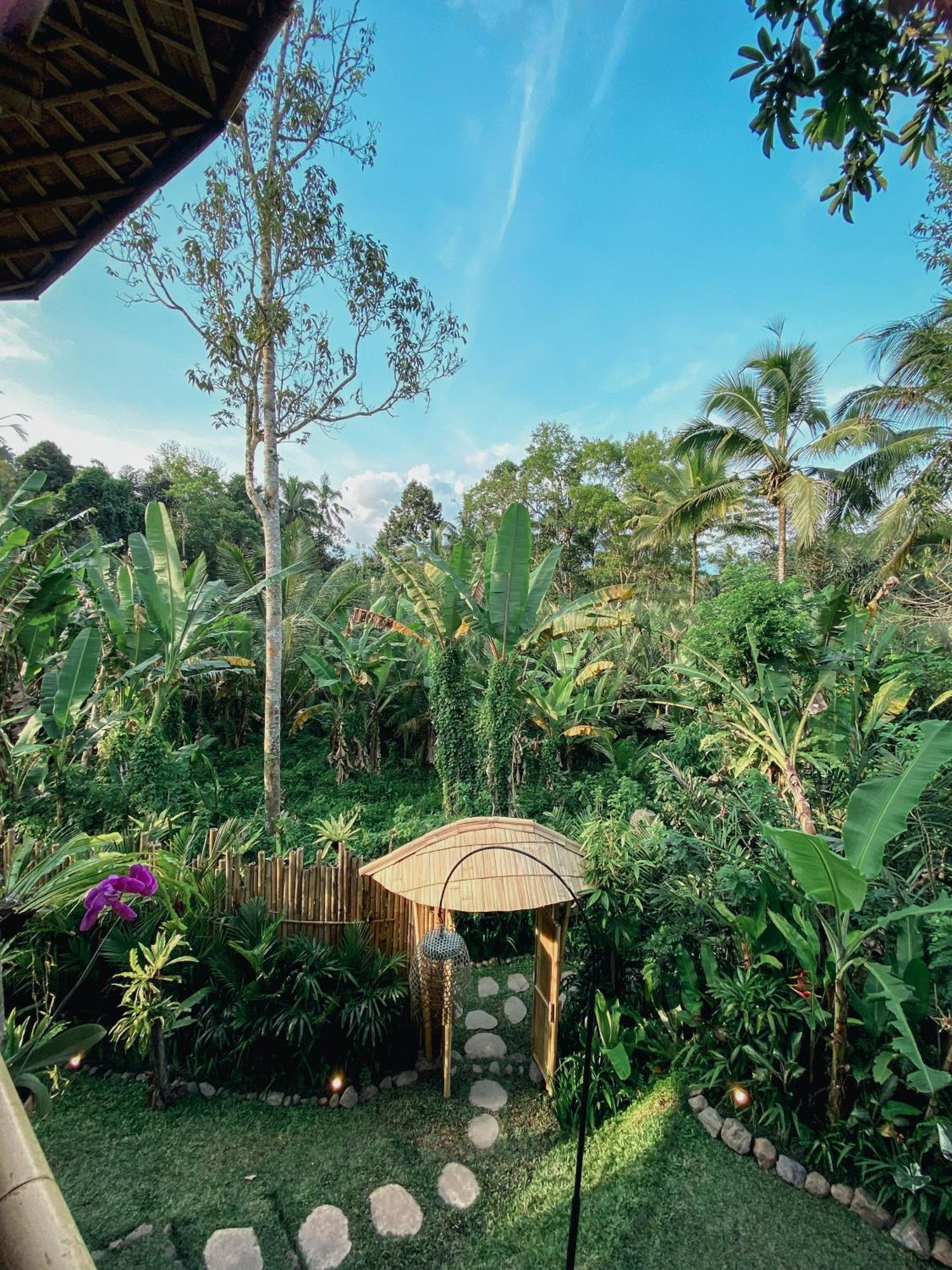 Villa Alamvaya Bali Bamboo House