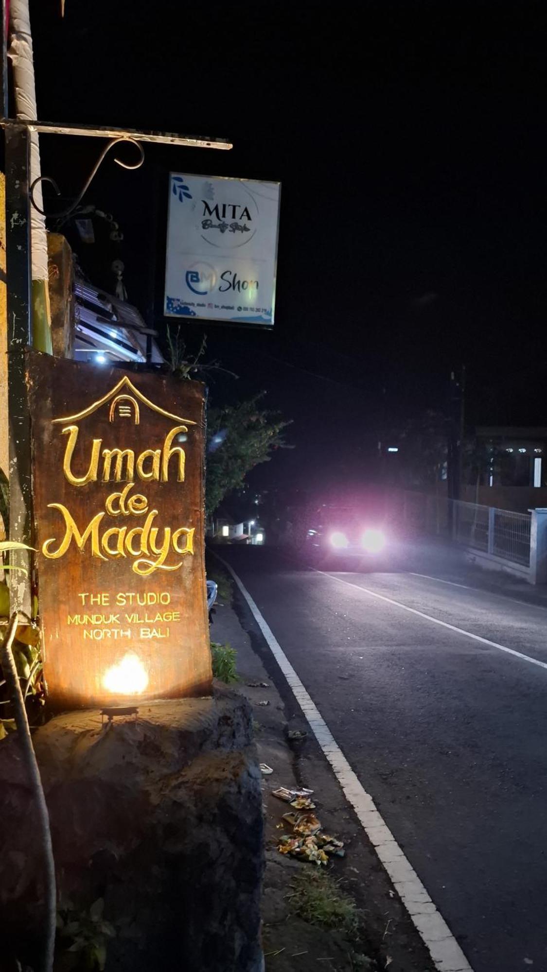 Umah De Madya & Rooftop De Madya