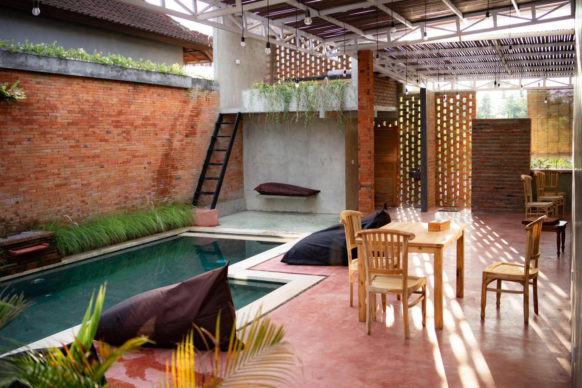 Dedeane Guest house 3*