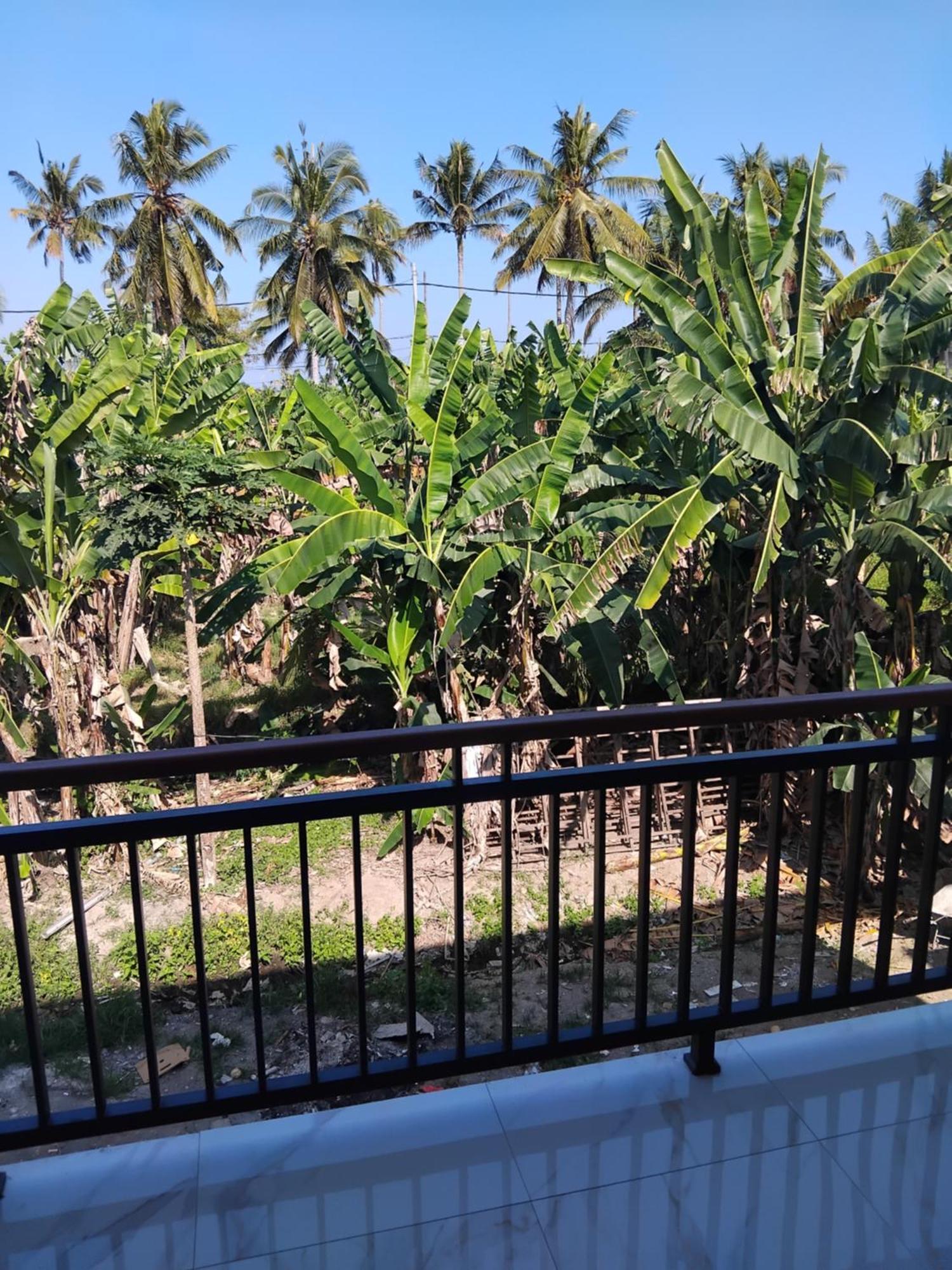 Hotel Sujiwa & 3*