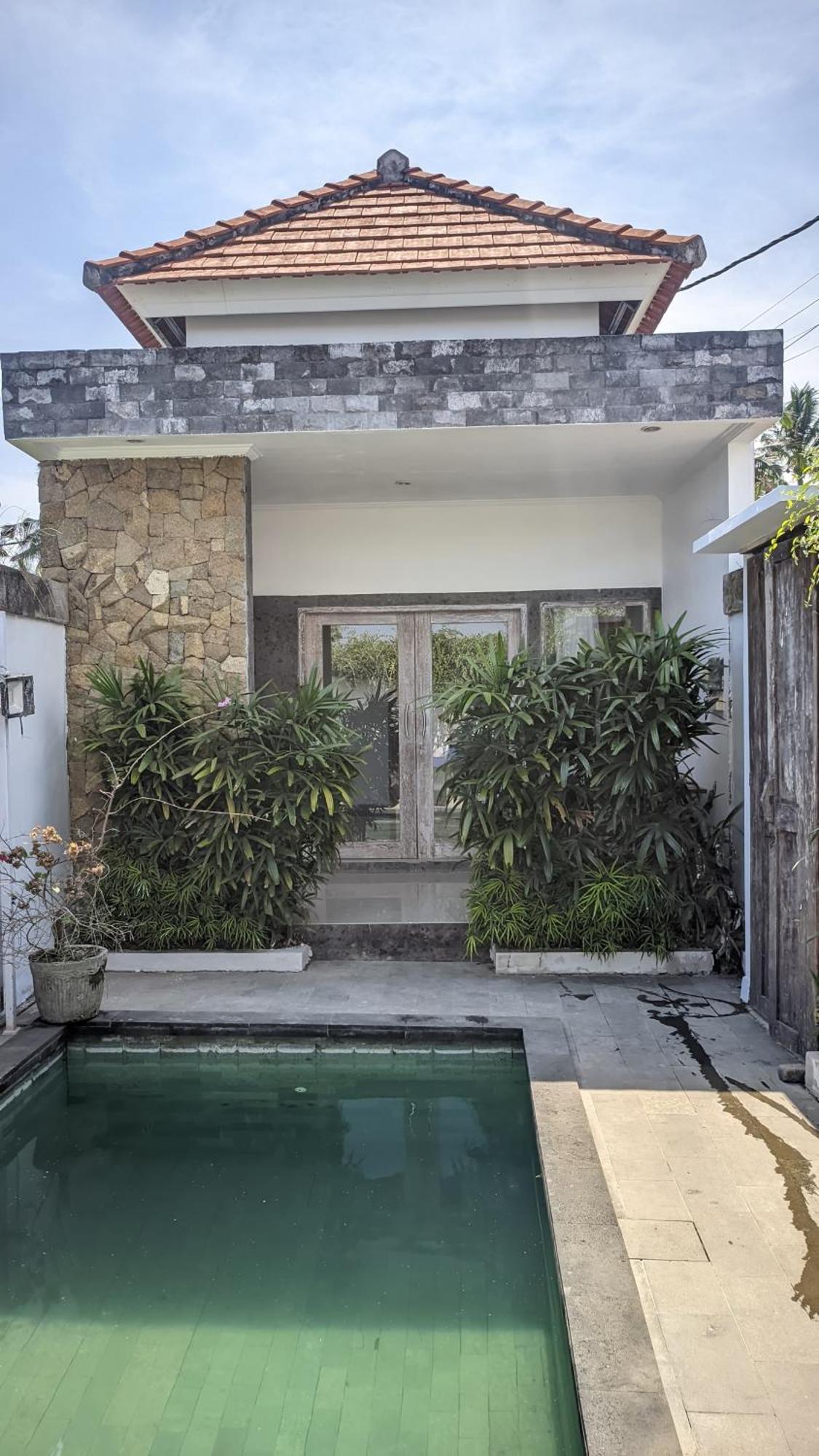 Sujiwa & Hotel Ubud (Bali)