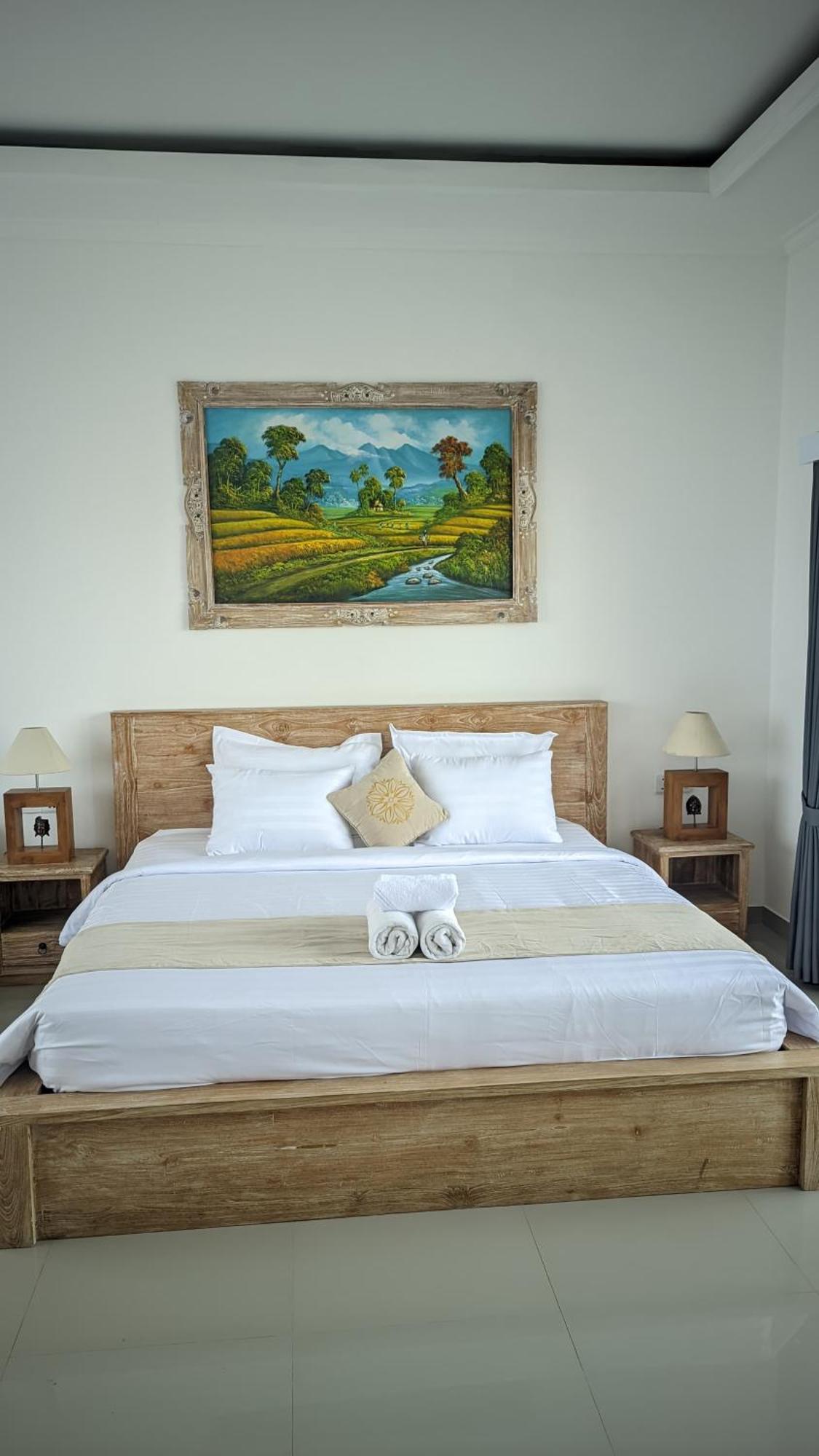 Hotel Sujiwa & 3*