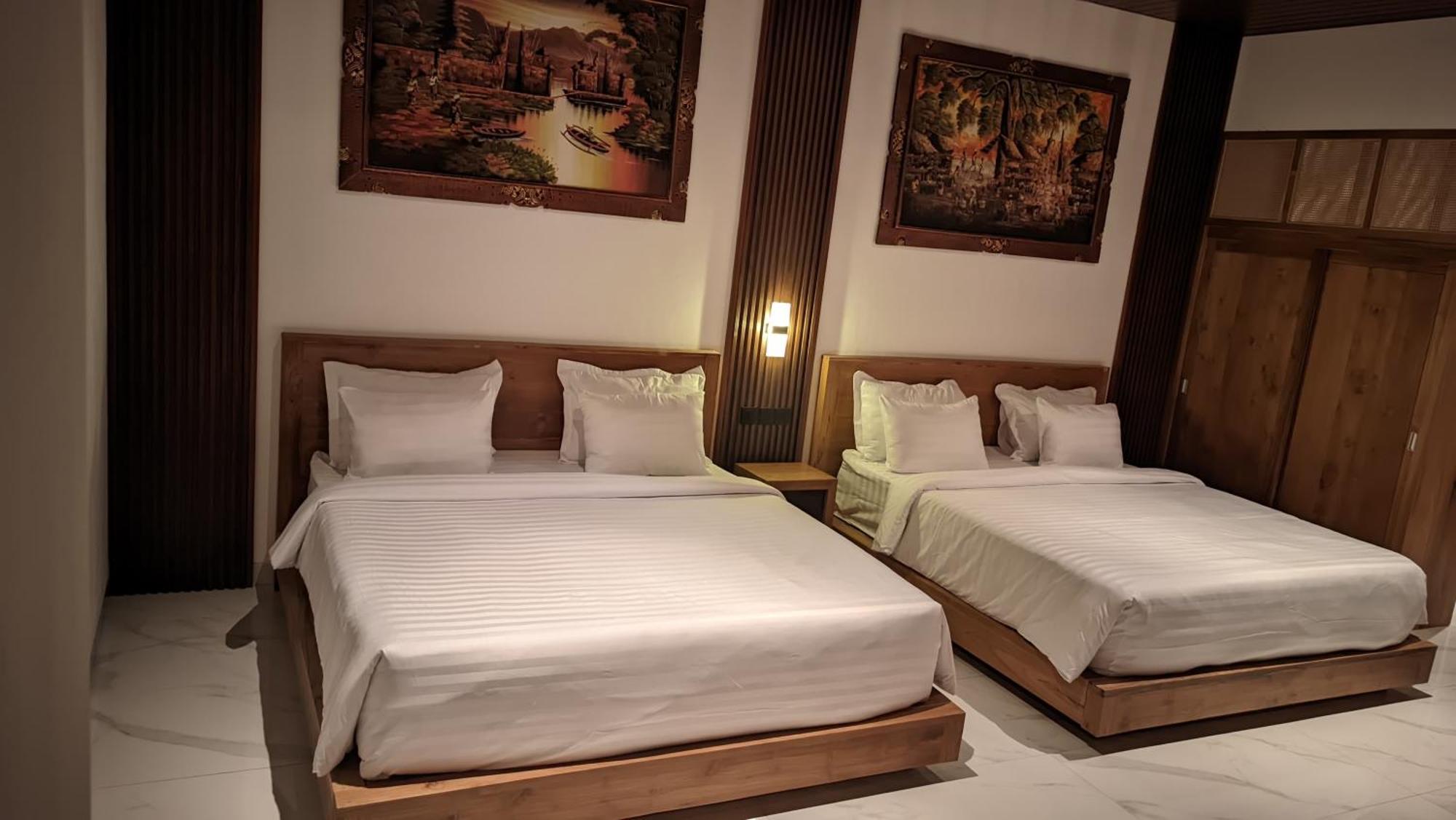 Hotel Sujiwa &