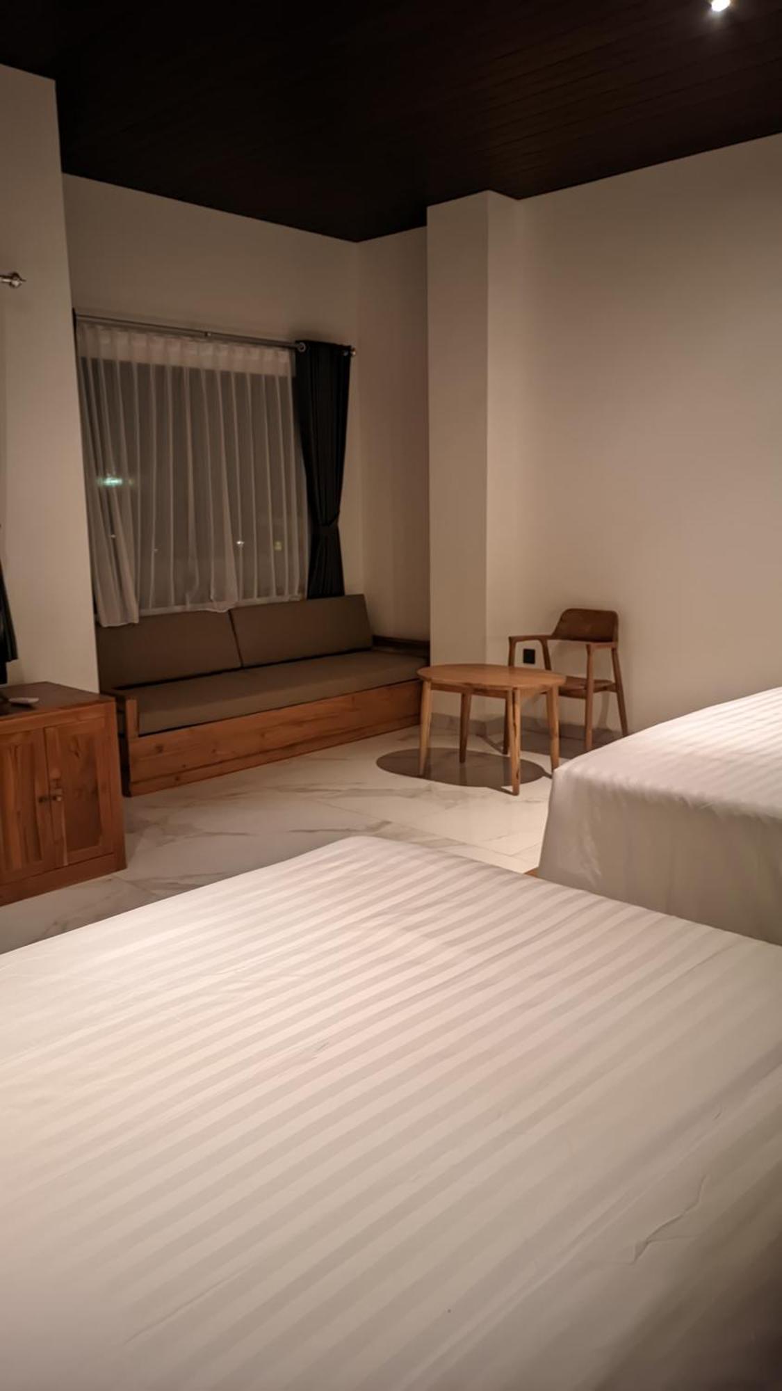 Hotel Sujiwa &