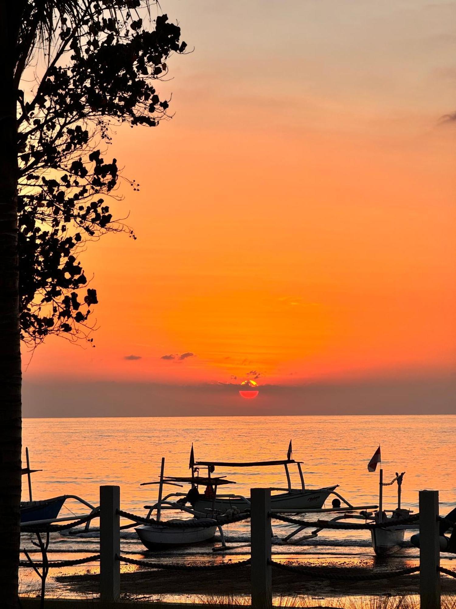 Muara Lovina Hotel