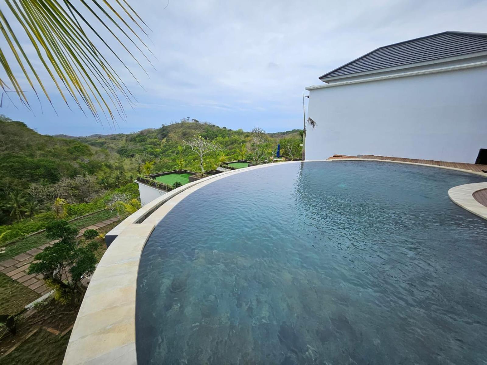 Kelingking Parama Bed & Breakfast Batumadeg