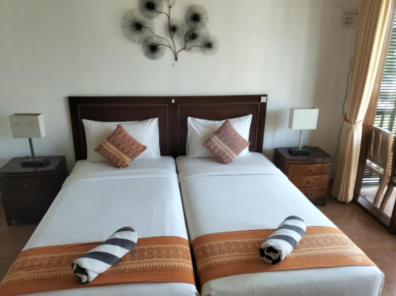 Sayang Terrace House Guest house 2*