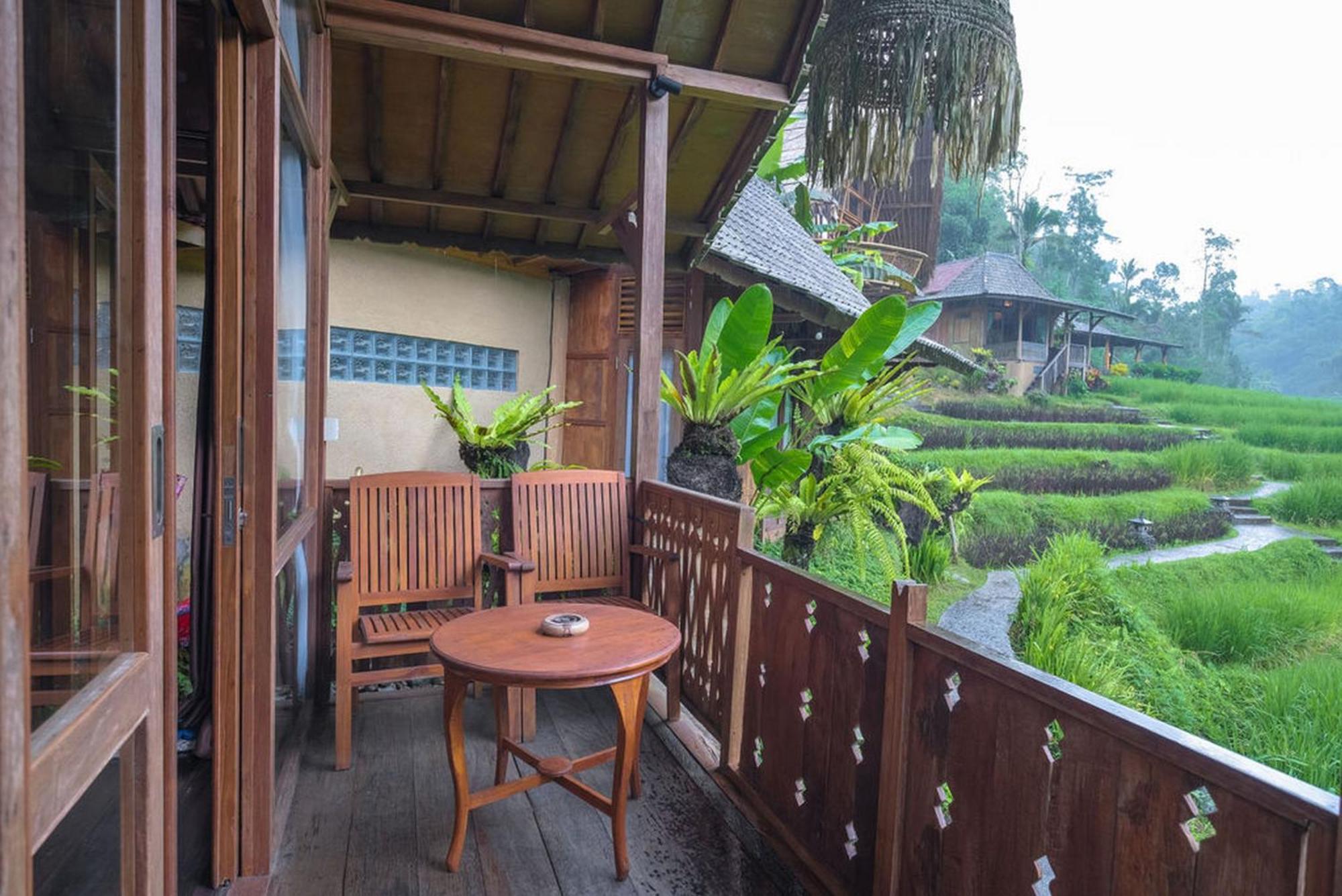 Keuma & Resto By The Lavana Villa *