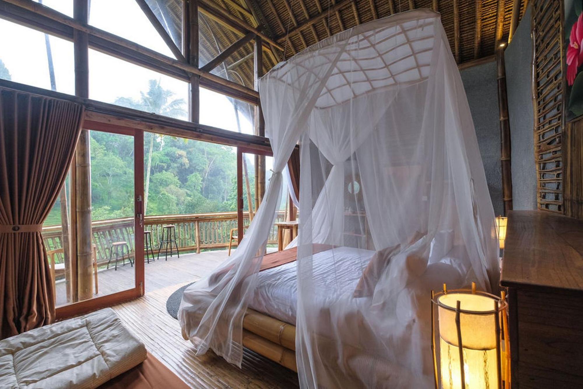 Keuma & Resto By The Lavana Villa