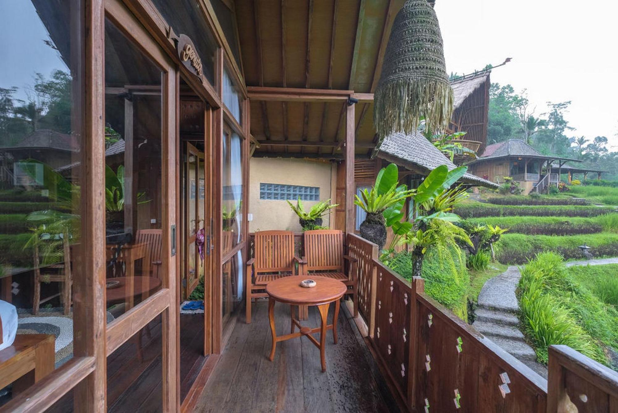 Keuma & Resto By The Lavana Villa